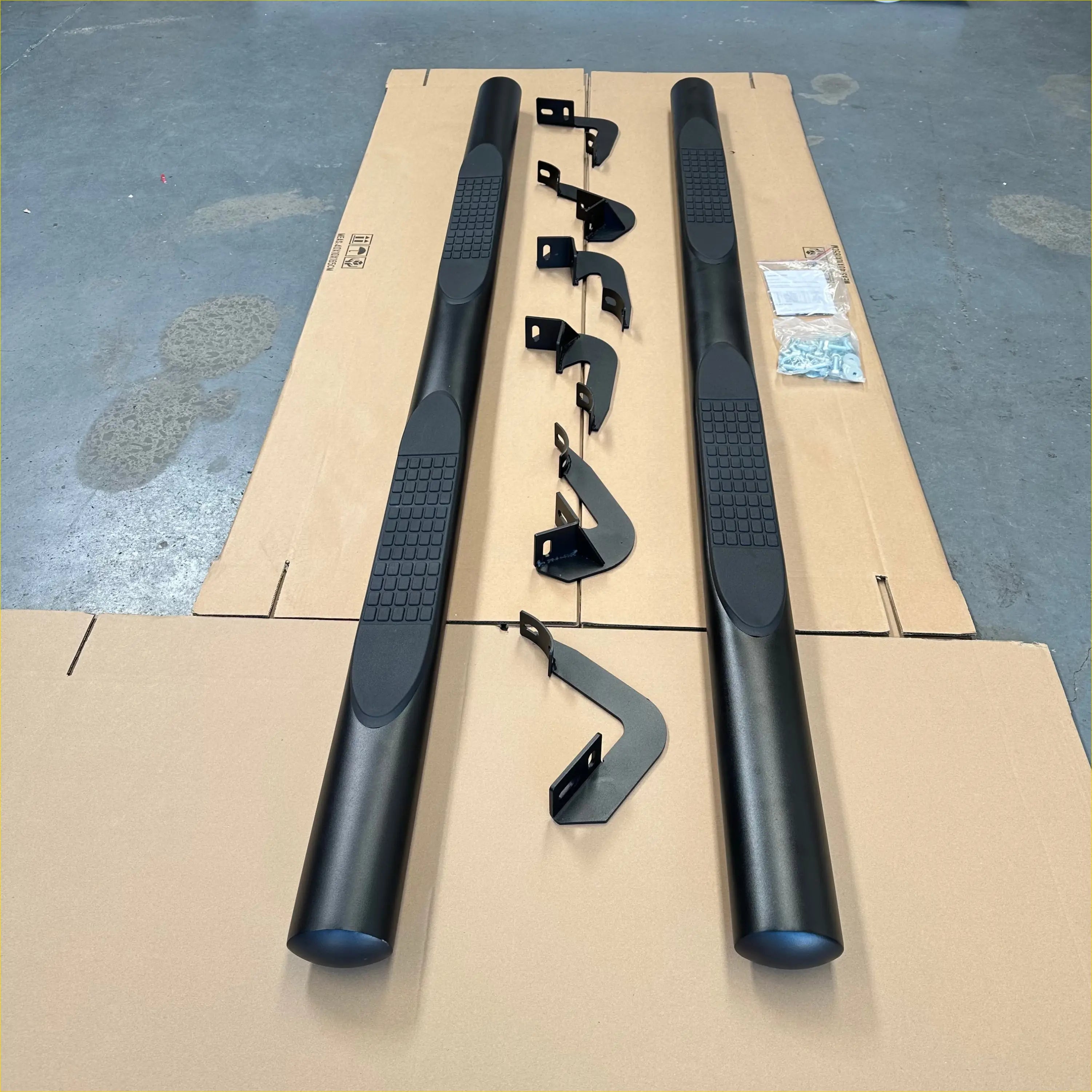 4‑inch Oval Tube Running Board Black Stainless Steel Hilux