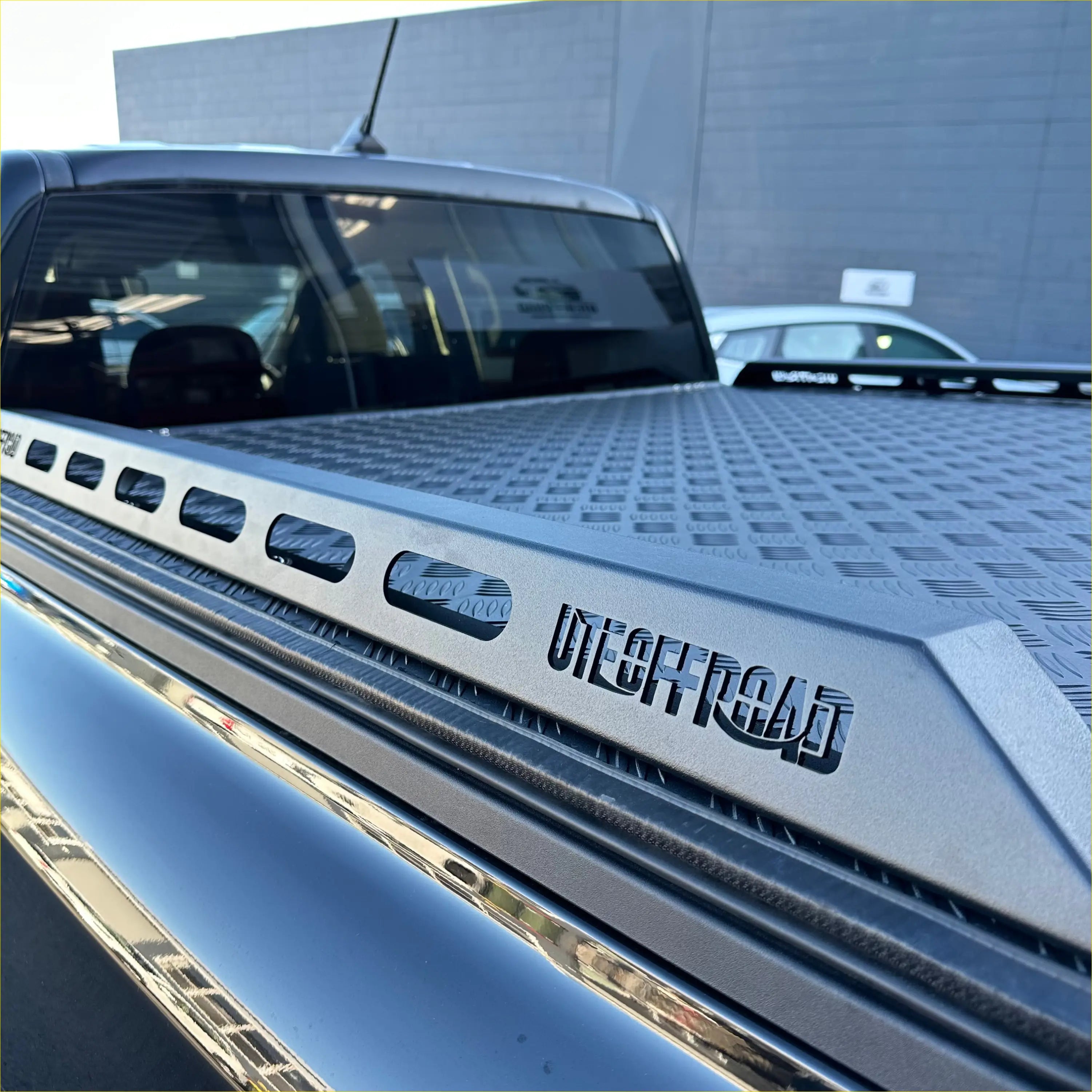 Aluminium Heavy-Duty Hard Lid for Toyota Hilux 2015-2020/2021+