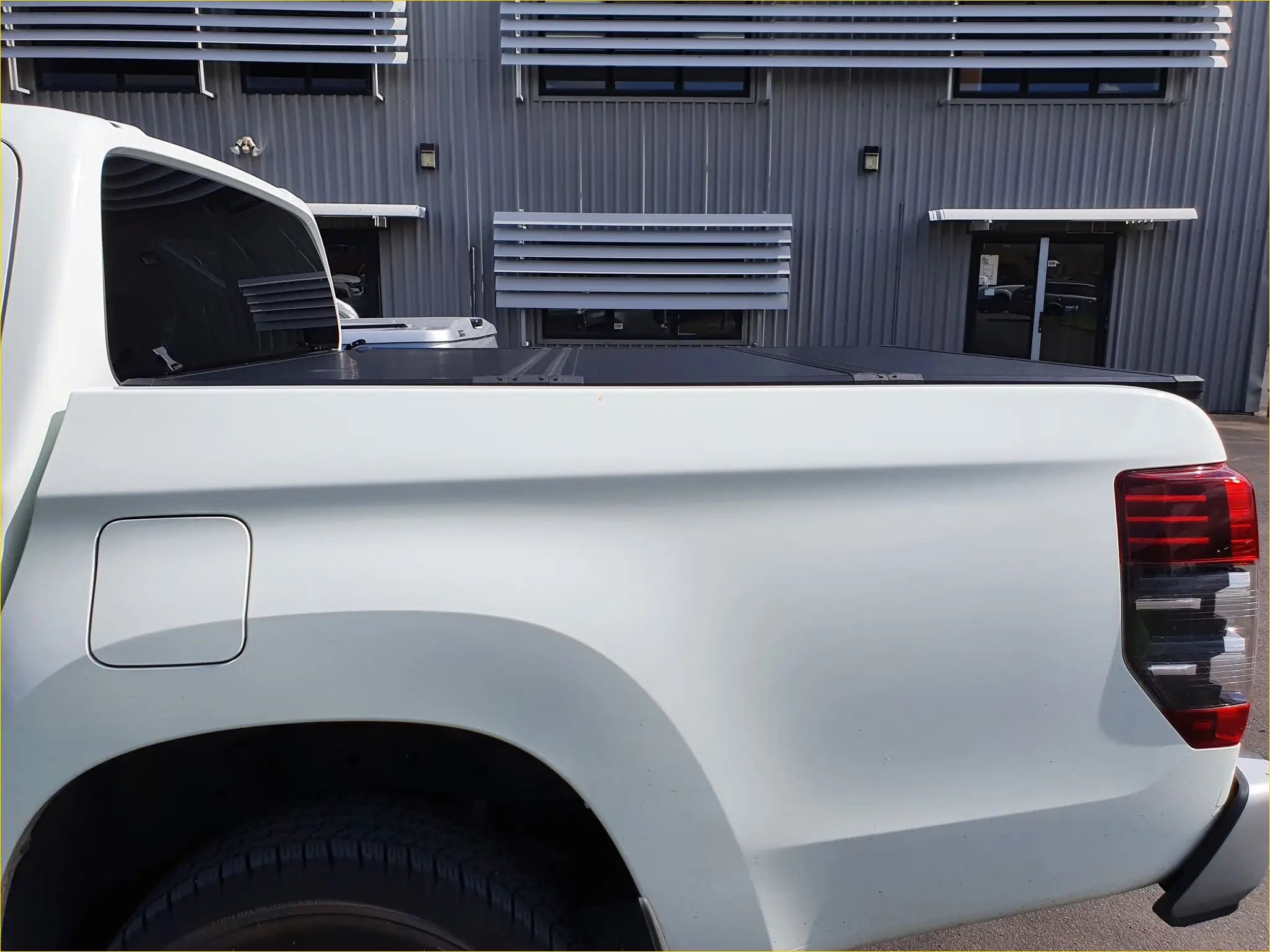 ALUMINIUM TRI FOLD HARDLID - TRITON 2015+