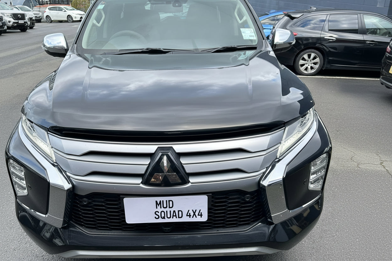 Bonnet Guard Protector Stone Mitsubishi Pajero 2019-2023 OEM