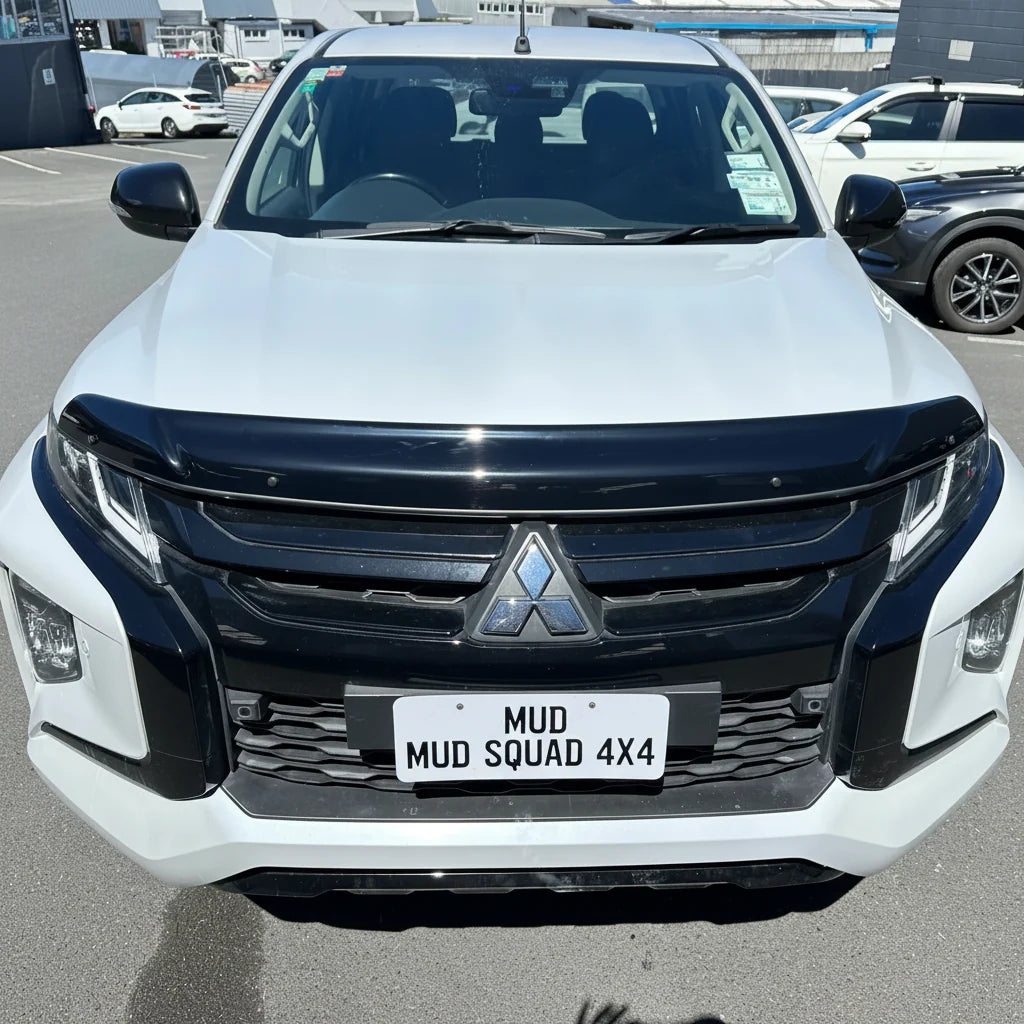 Bonnet Guard Protector Stone Mitsubishi Triton 2019-2023