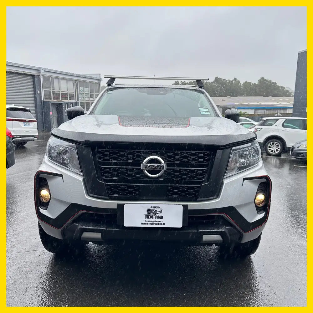 Bonnet Guard Protector Stone Nissan Navara 2021-2025