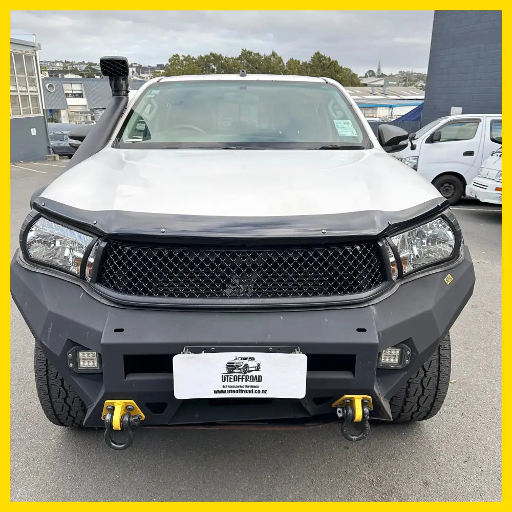 Bonnet Guard Protector Stone Toyota Hilux 2015-2020