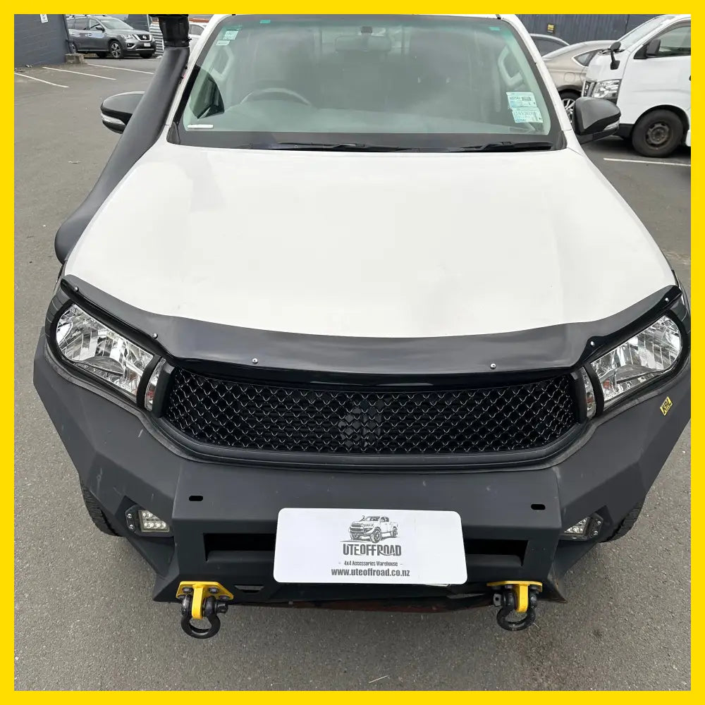 Bonnet Guard Protector Stone Toyota Hilux 2015-2020