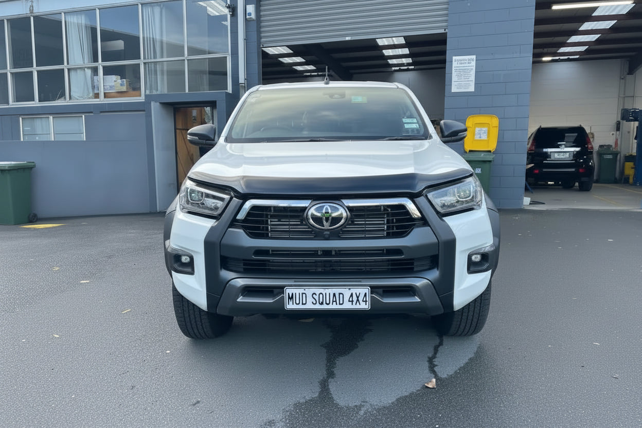 Bonnet Guard Protector Stone Toyota Hilux 2021+