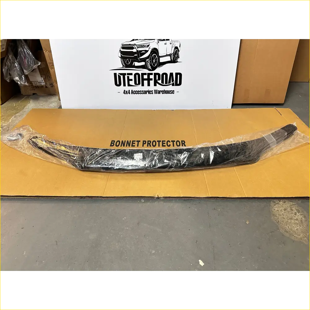 Bonnet Guard Protector Stone Toyota Hilux 2021+