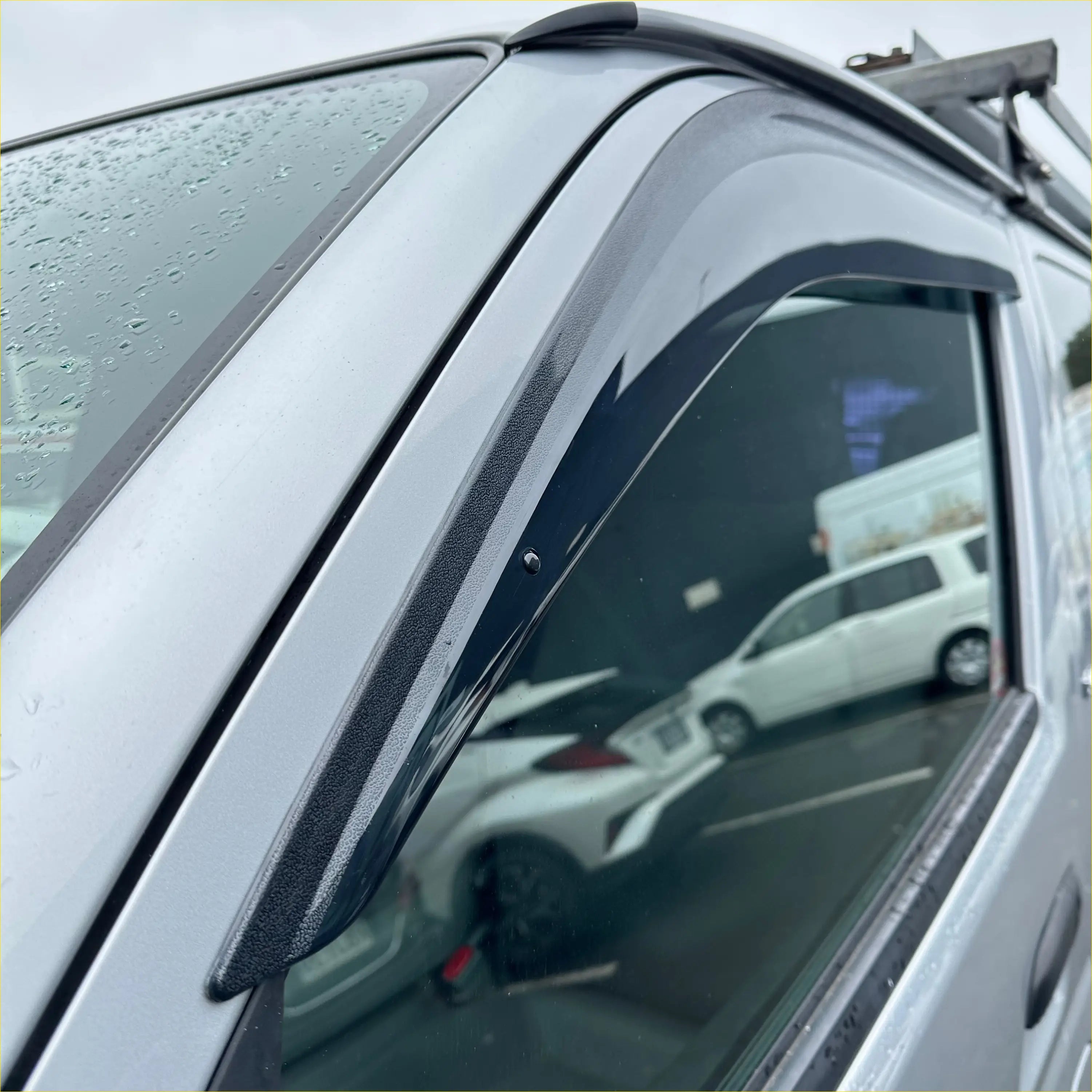 DOOR VISORS Aftermarket Style/ MONSOONS Weather Shields Toyota Hiace - Monsoons
