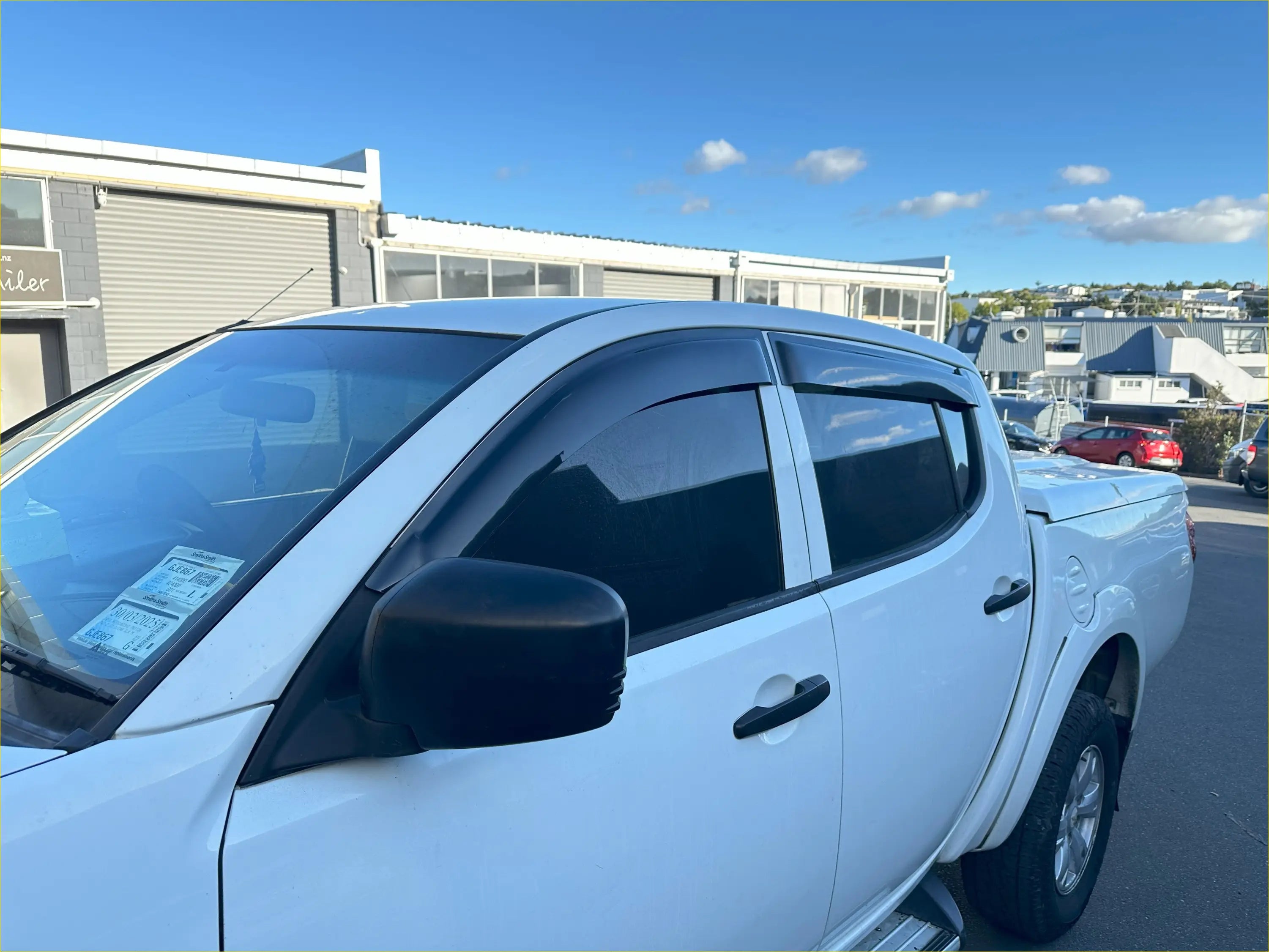 DOOR VISORS/ WINDOW MONSOONS Weather Shields Mitsubishi Triton - Monsoons