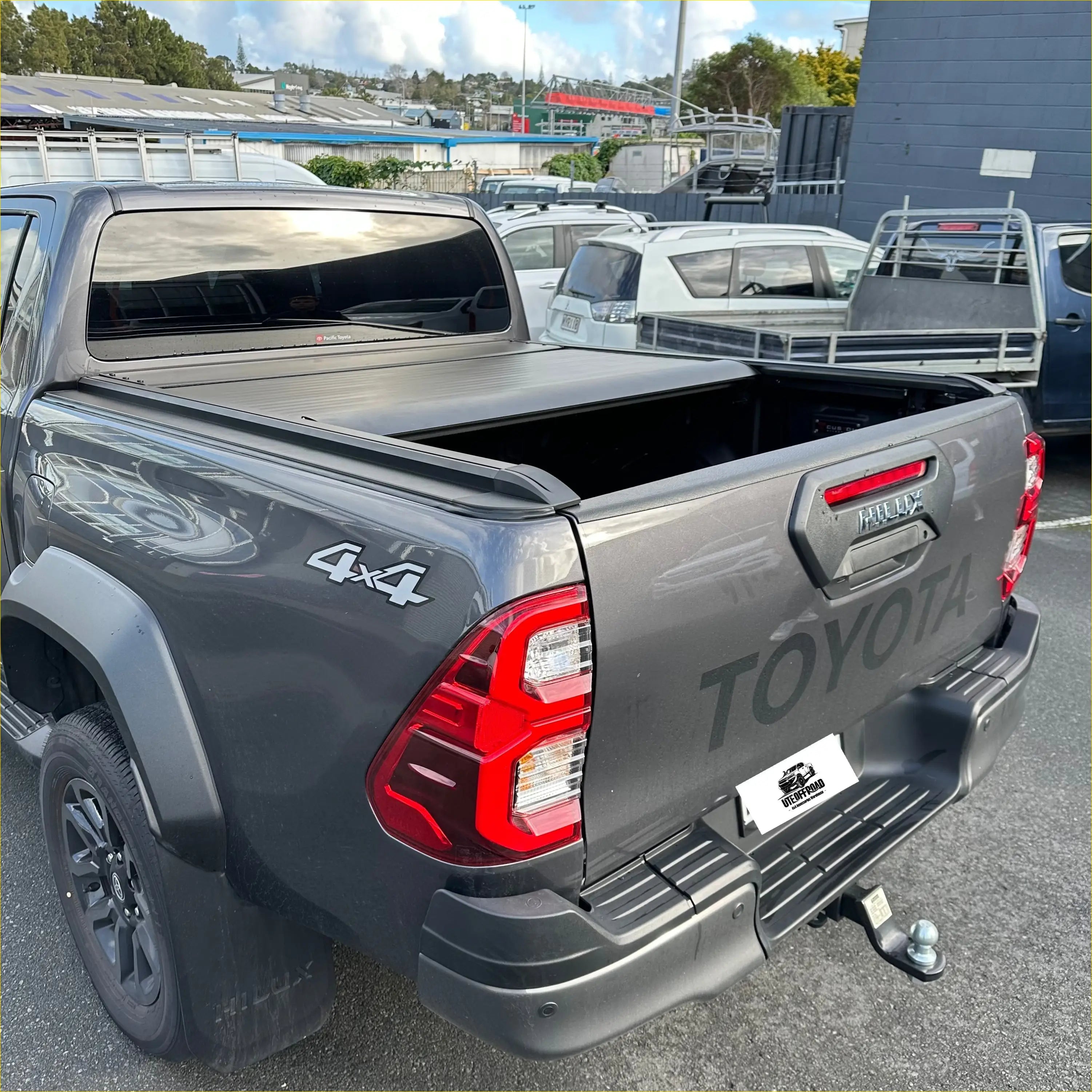 Electric Roller Shutter/Tonneau Cover for Toyota Hilux Revo