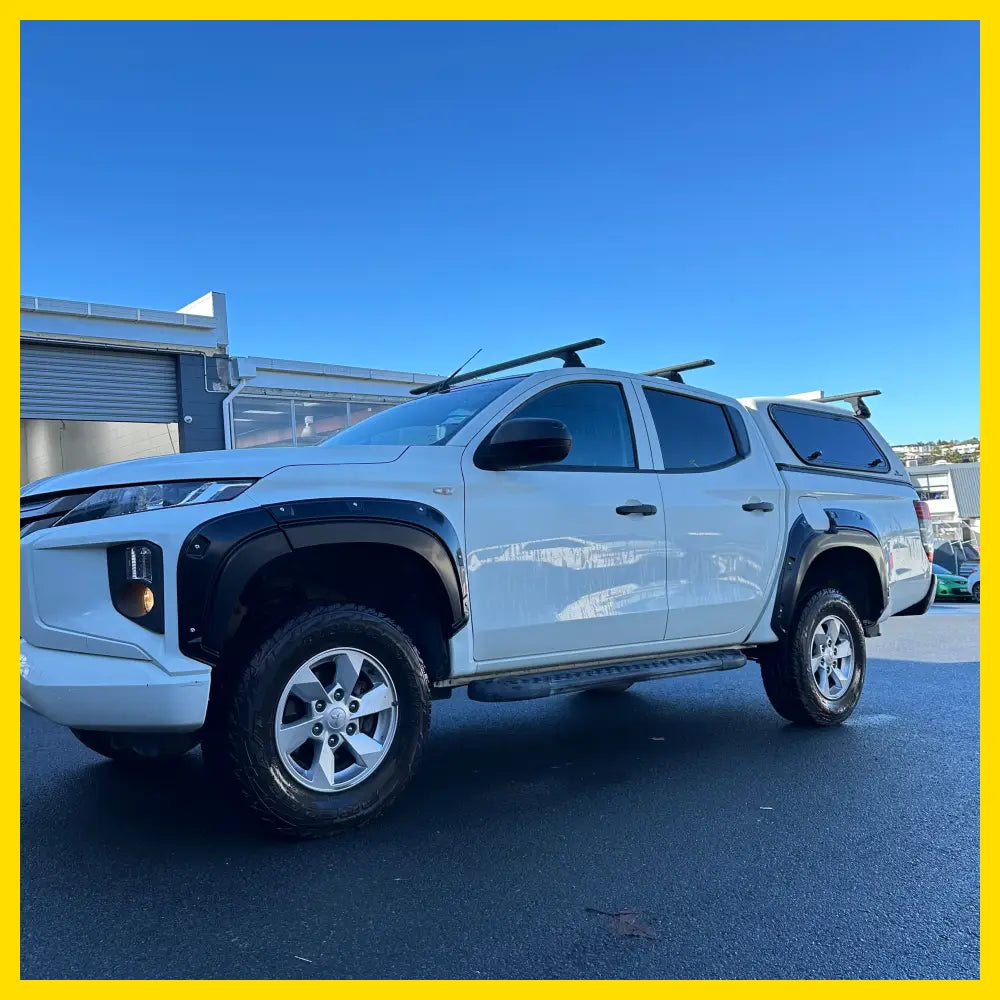 Fender Flare Mitsubishi Triton 2019-2023 Bolt Style Matte Black