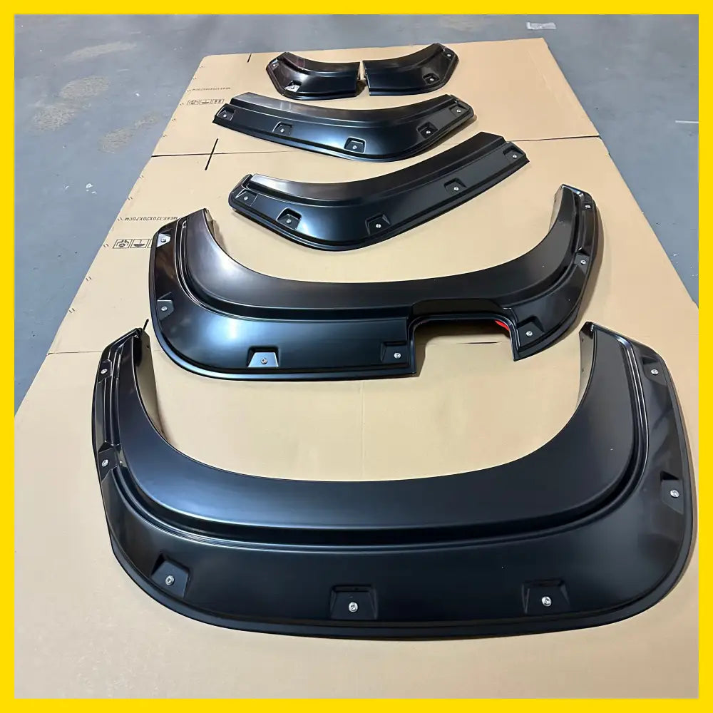 Fender Flare Mitsubishi Triton 2019-2023 Bolt Style Matte Black