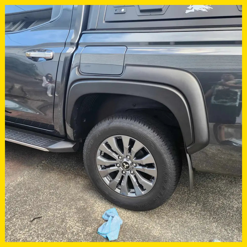 Fender Flare Mitsubishi Triton 2024+ OEM Style Matte Black