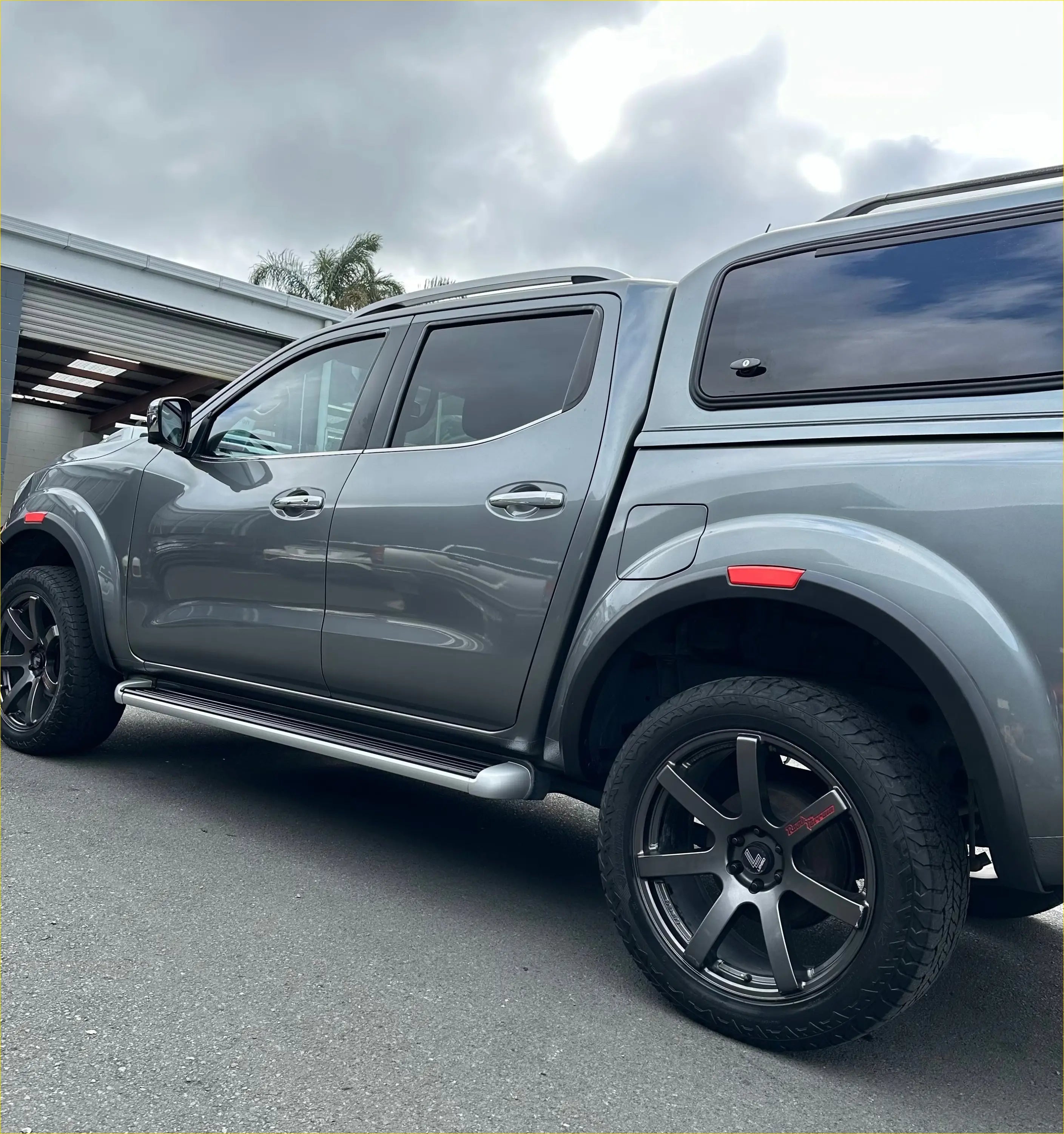 Fender Flare Nissan Navara NP300 2015-2020 OEM Style with Red layer