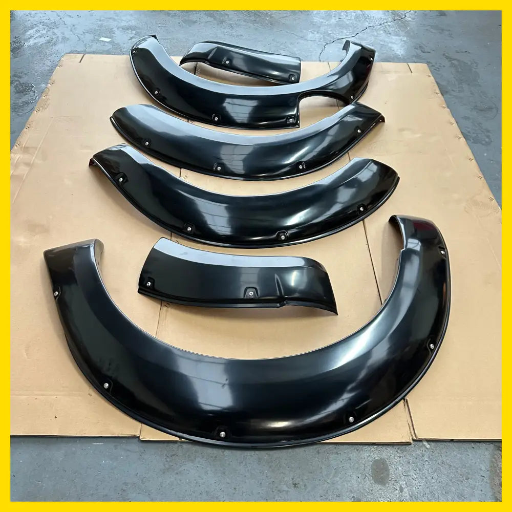 Fender Flare Nissan Navara NP300 2015-2020 ST/SL/ST-X Bolt Style