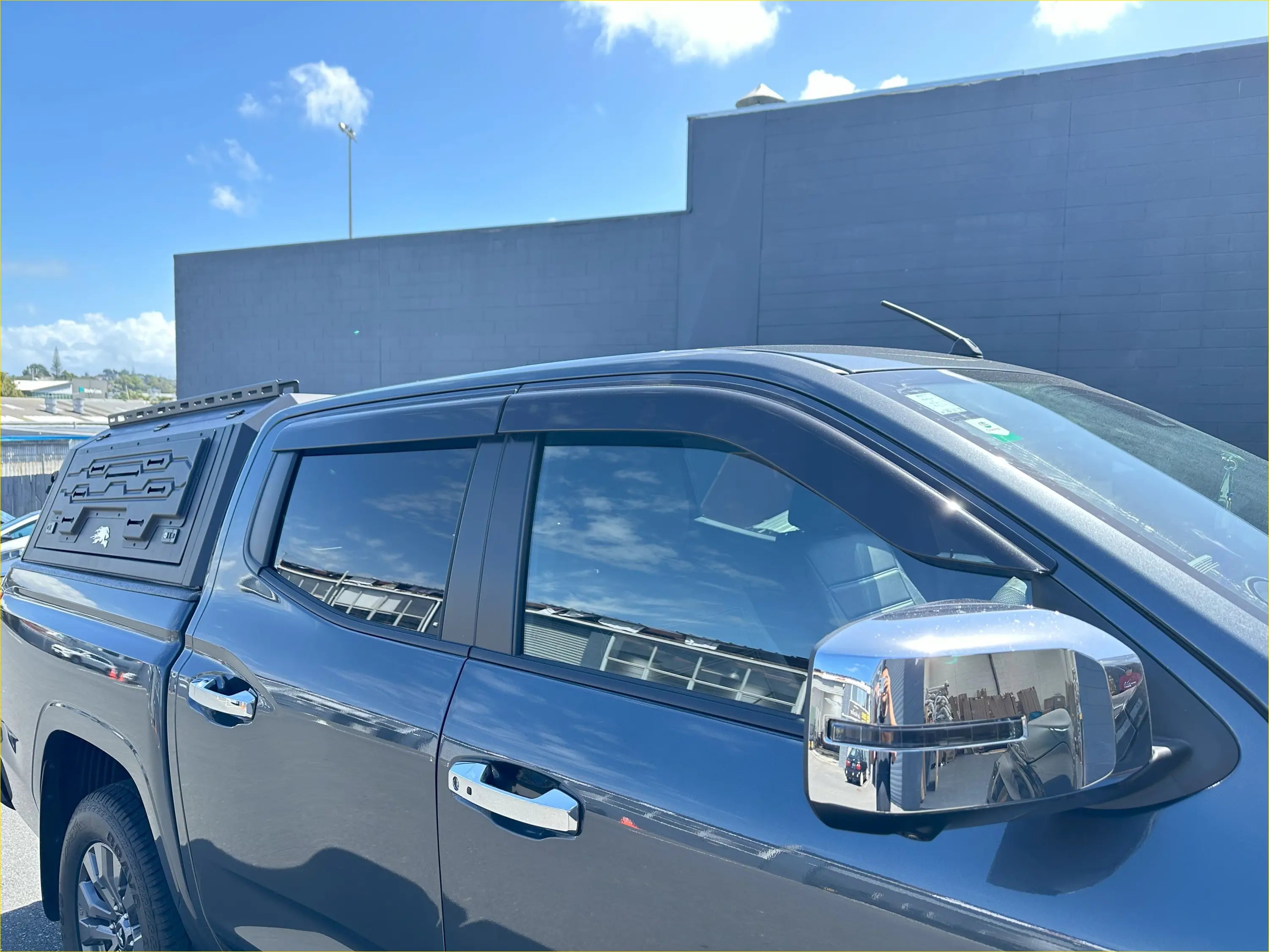 Monsoon and Bonnet Guard OEM Style Mitsubishi Triton 2024+ - Door Visor &