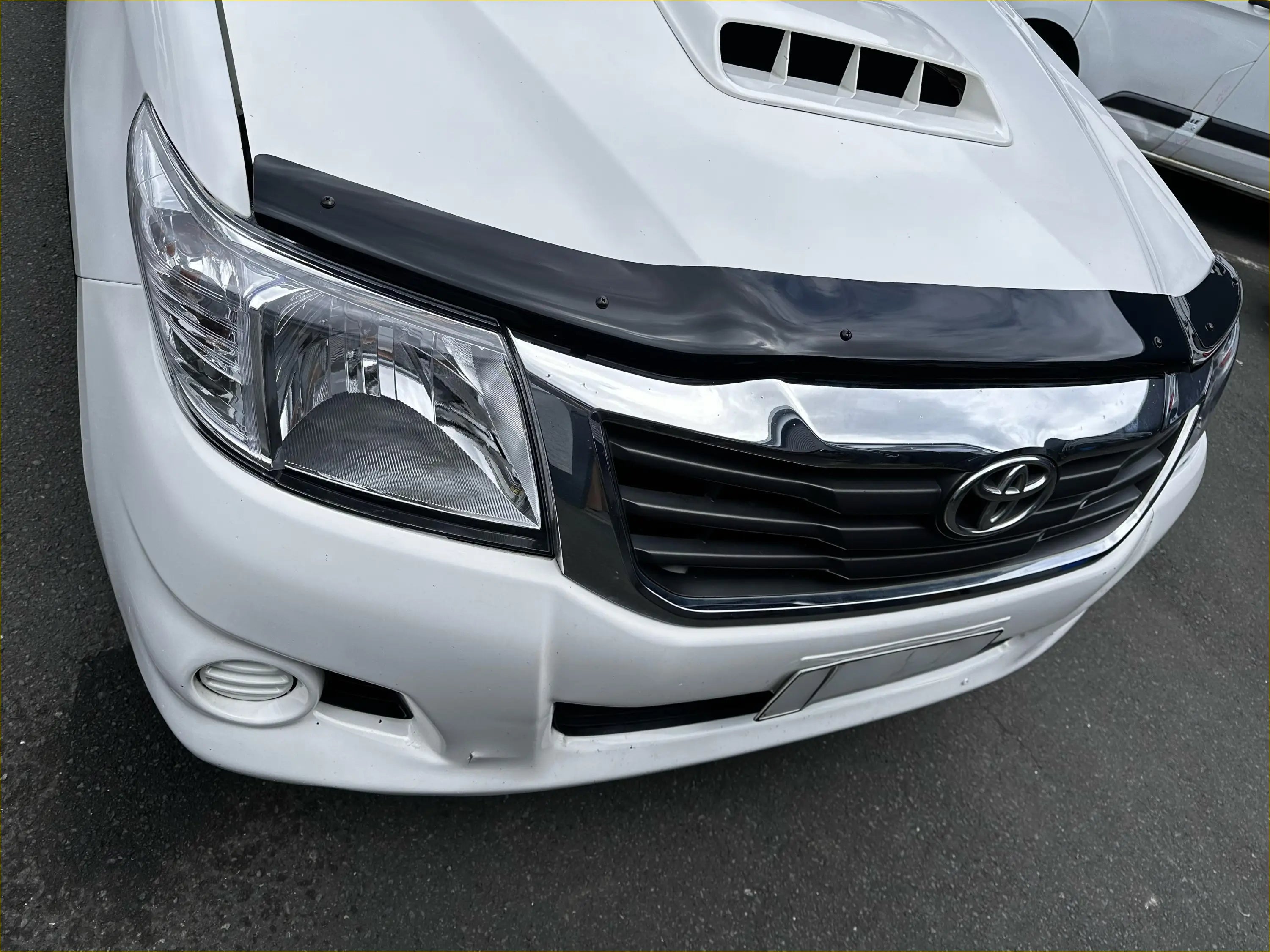 Monsoon and Bonnet Guard Toyota Hilux 2012-2015 - Door Visor &