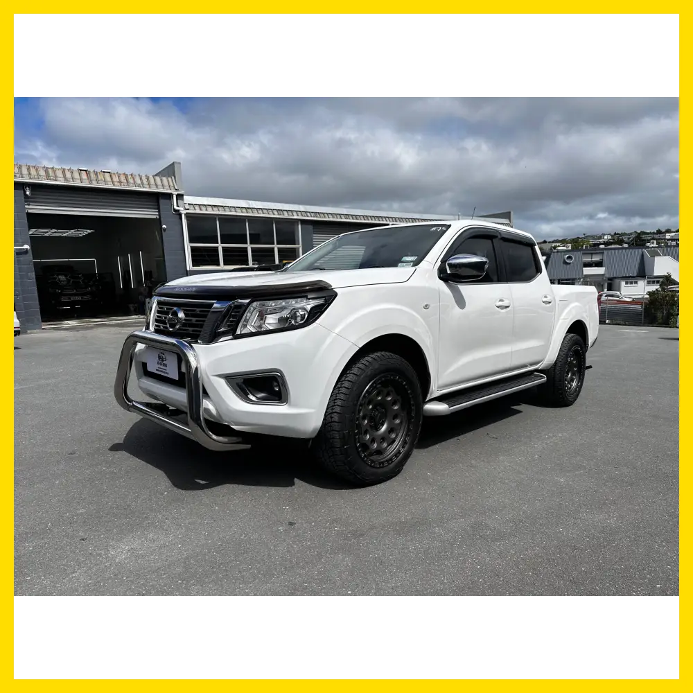 Nudge Bar (Compatible Front Sensors) Nissan Navara NP300 2015-2020