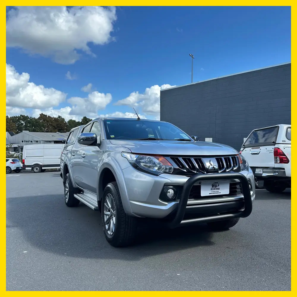 Nudge Bar Mitsubishi Triton/Pajero 2015-2018 Matte Black