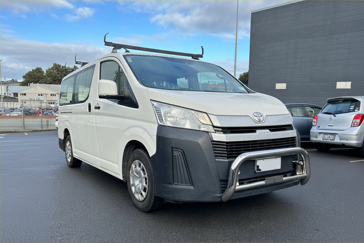 Nudge Bar Toyota Hiace 2019+ Chrome