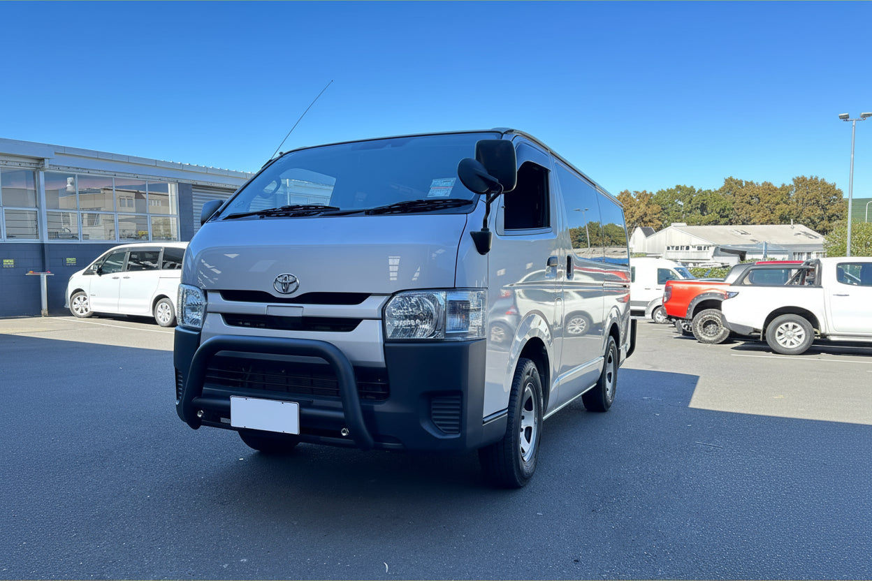 Nudge Bar Toyota Hiace Narrow Body 2005-2019 Matte Black