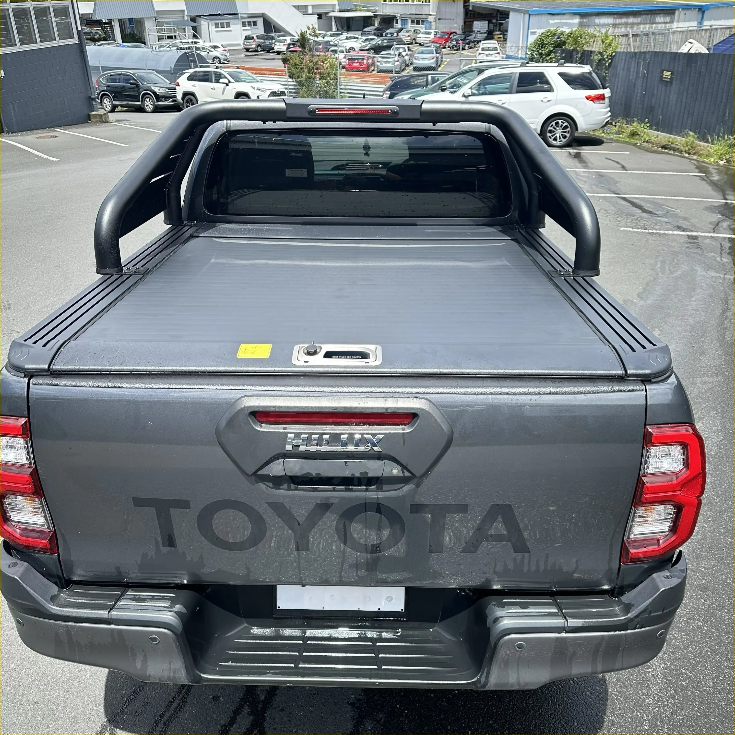 Roll Bar T20 and Manual Roller Shutter for Toyota Hilux 2015-2025