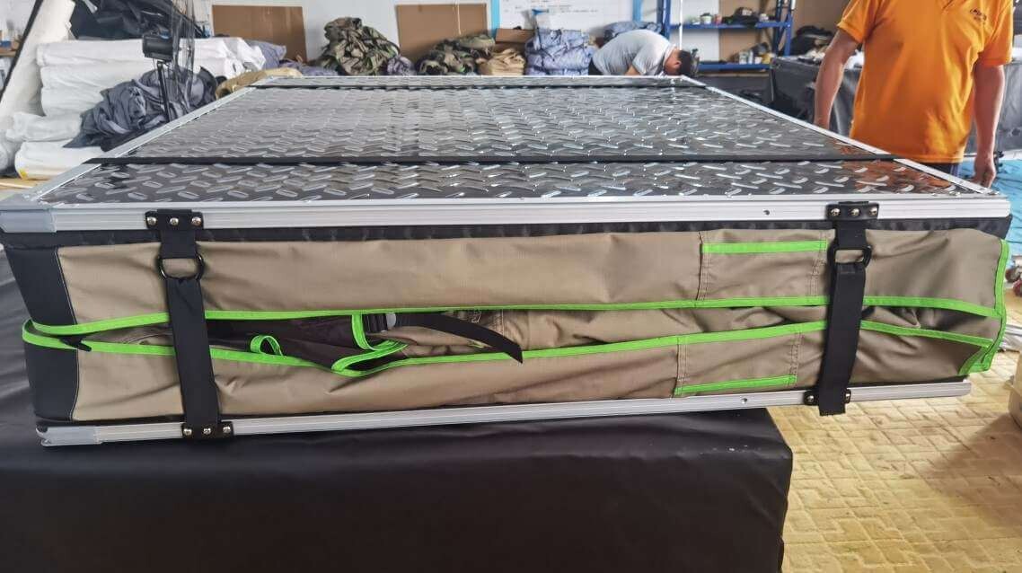 Roof Top Tent (Gen4) SRT01S-160 | Perfect Pitched Rooftop Tents