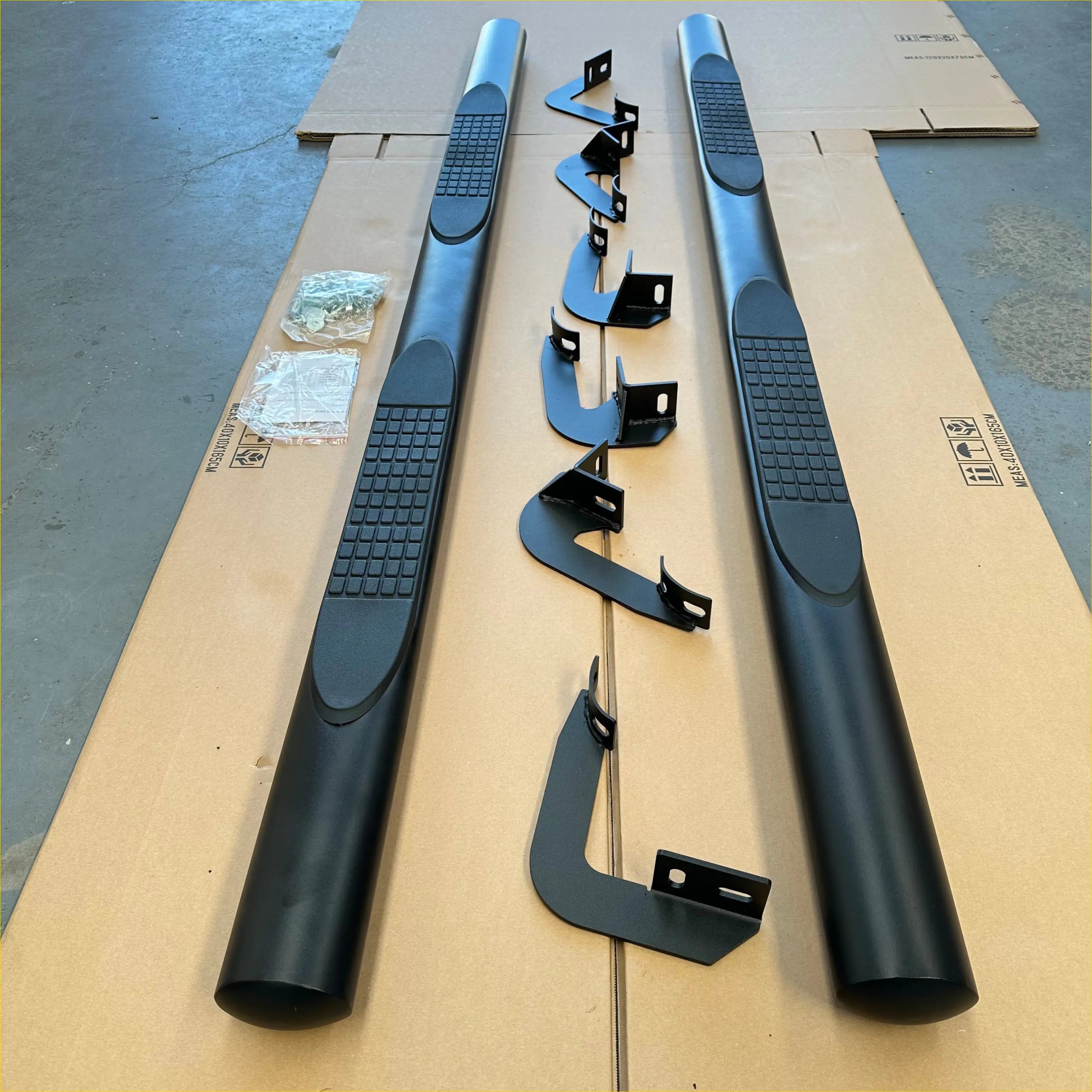 Running Board 4 inch Oval Tube Black Stainless Steel BT50 12-20