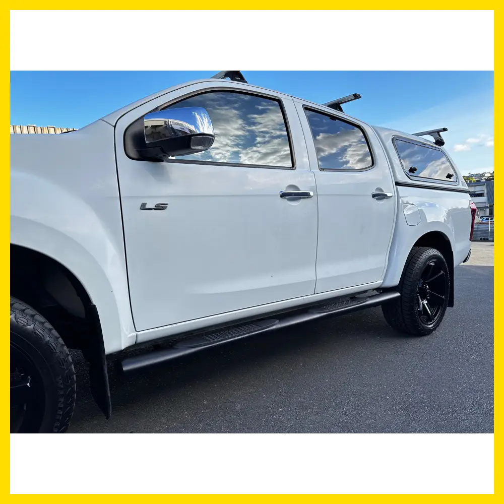 Running Board 4 inch Oval Tube Black Stainless Steel D-Max 2021-2023