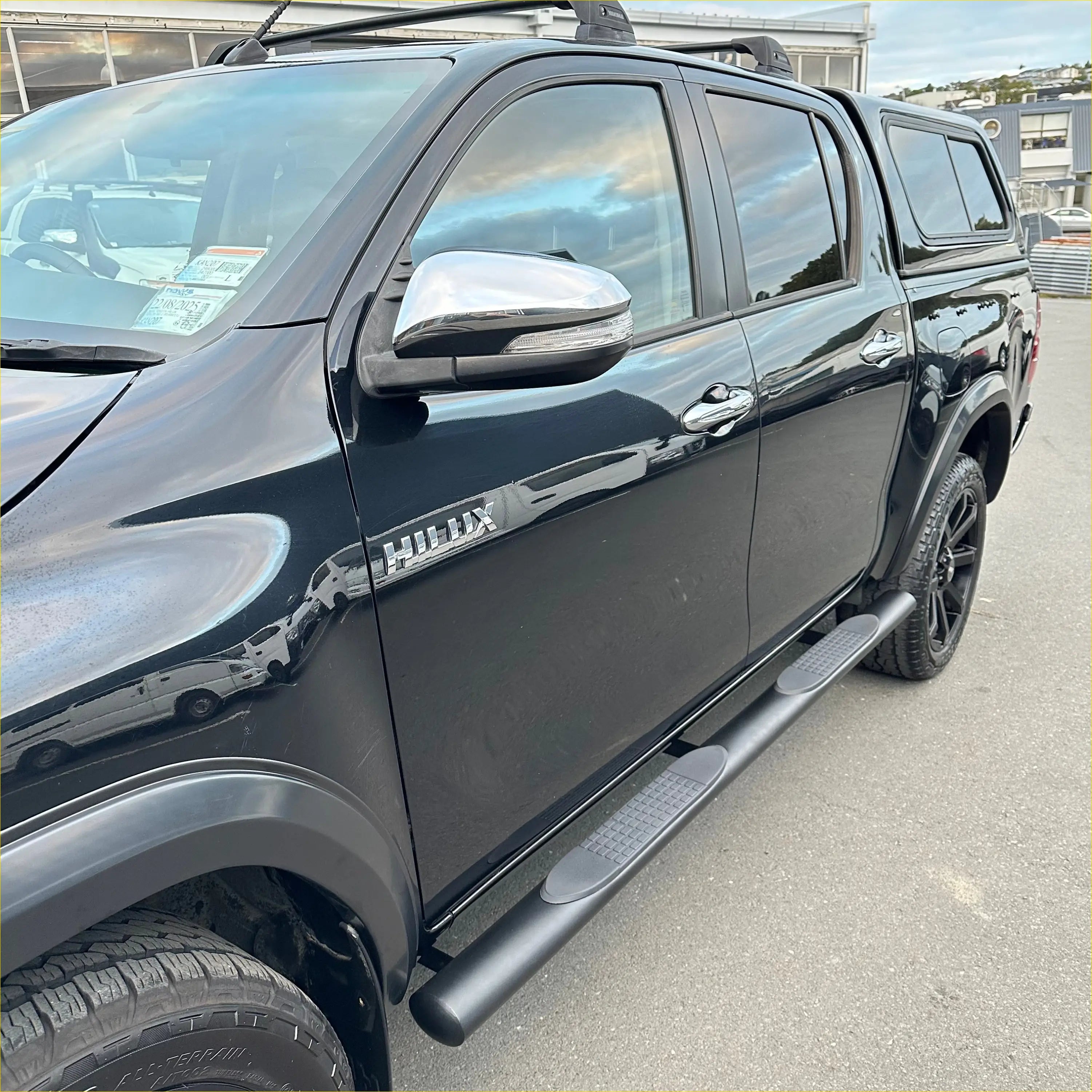 Running Board 4 inch Oval Tube Black Stainless Steel Hilux