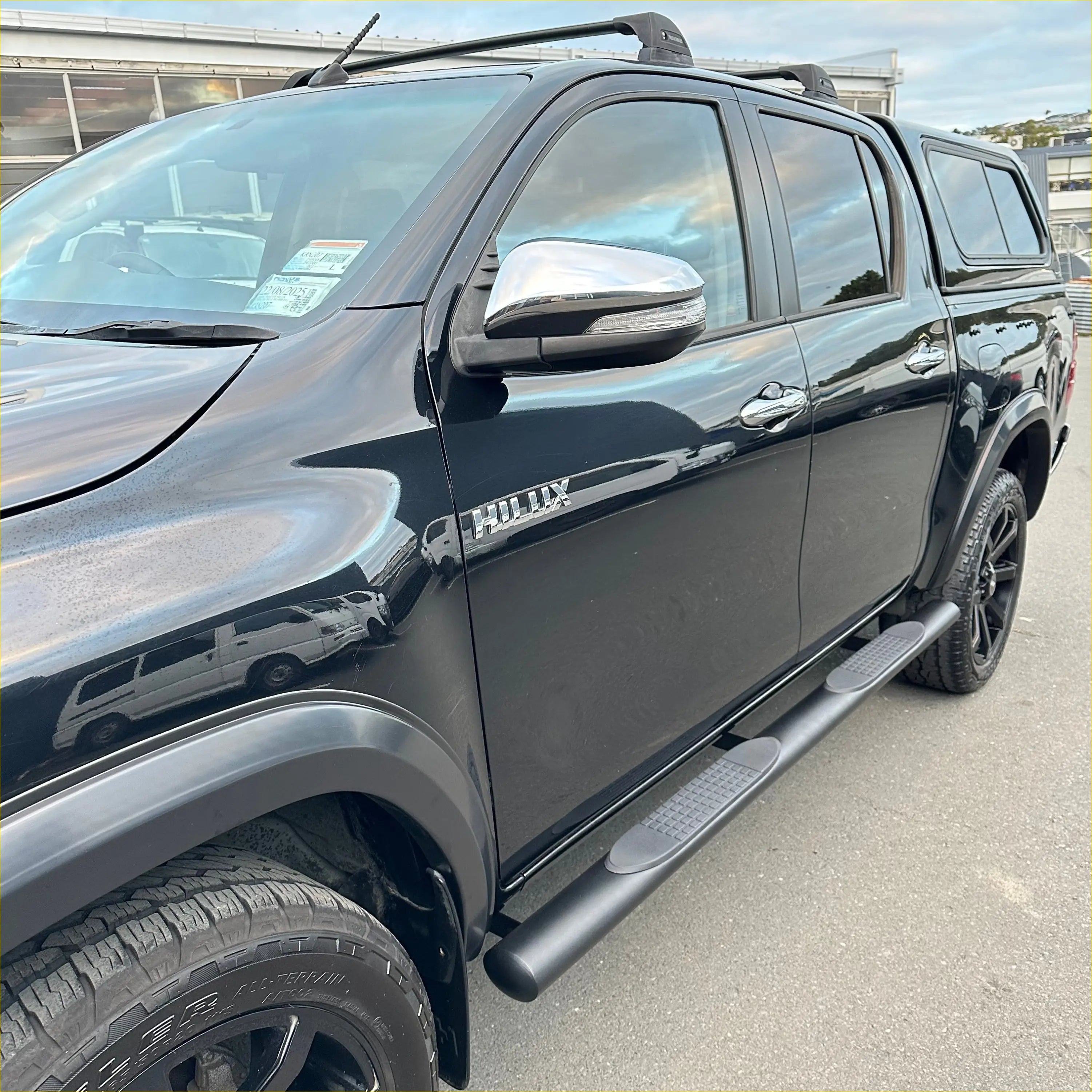 Running Board 4 inch Oval Tube Black Stainless Steel Hilux