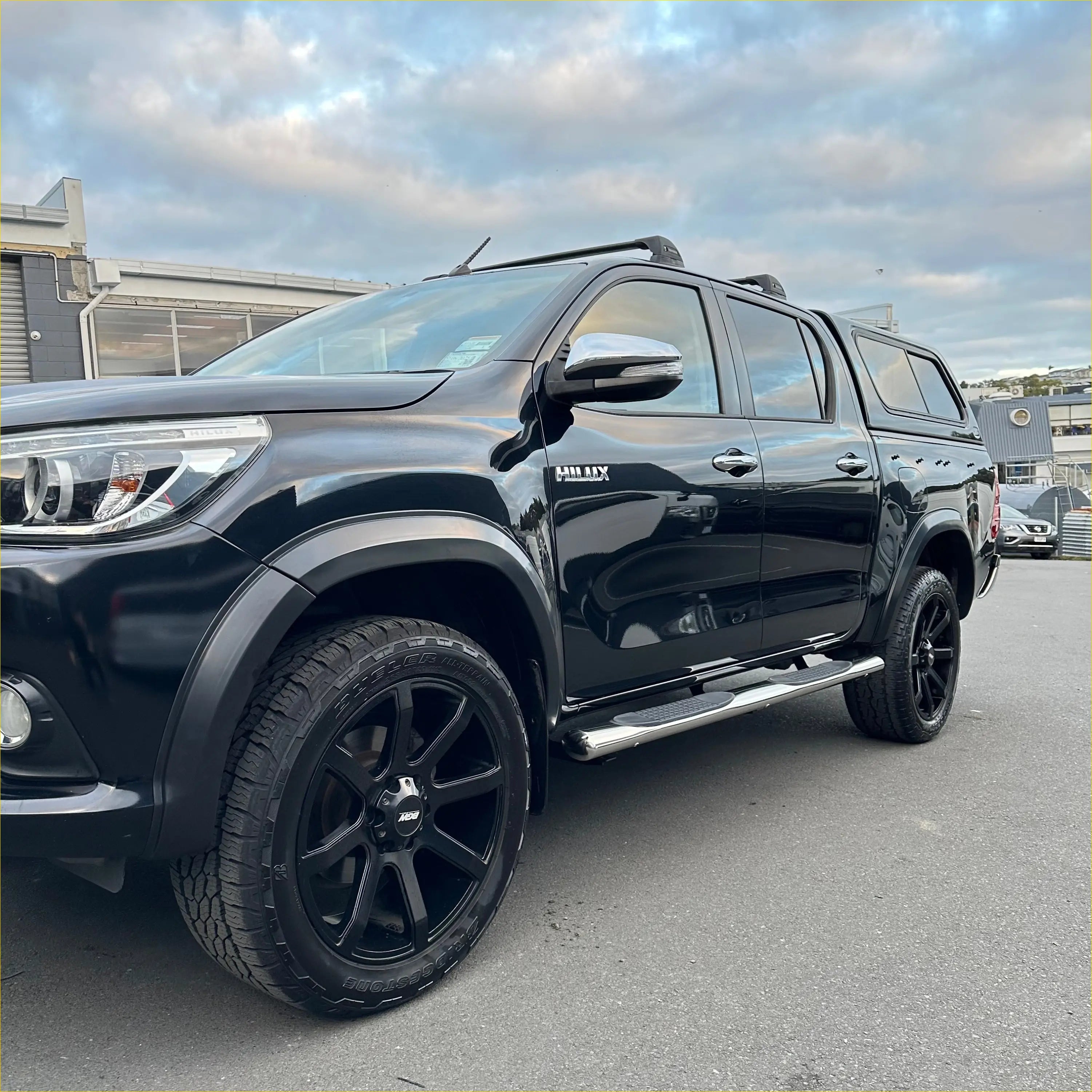 Running Board 4 inch Oval Tube Stainless Steel Hilux 2015-Current
