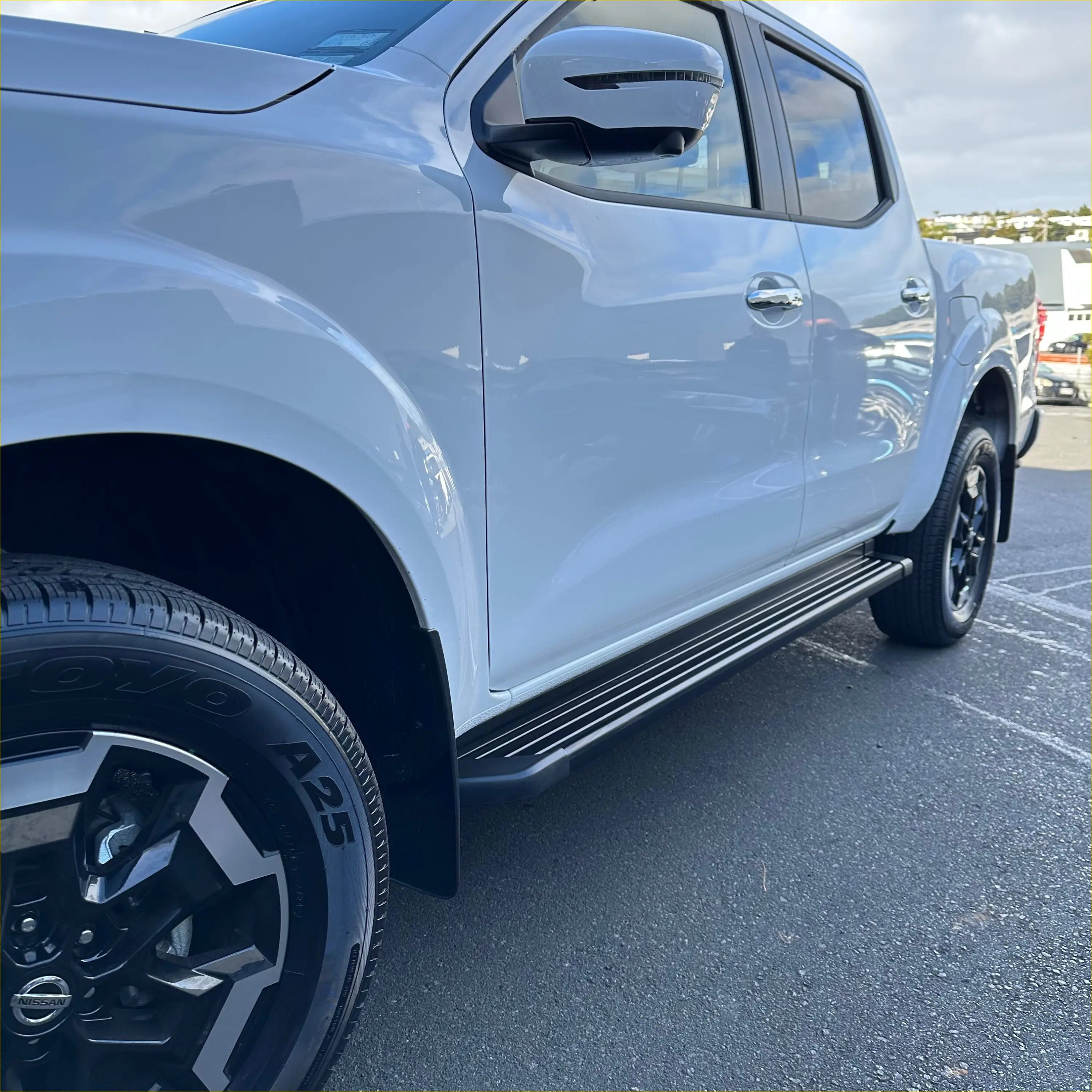 Side Step Running Board OEM Style Nissan Navara 2015-Current Double