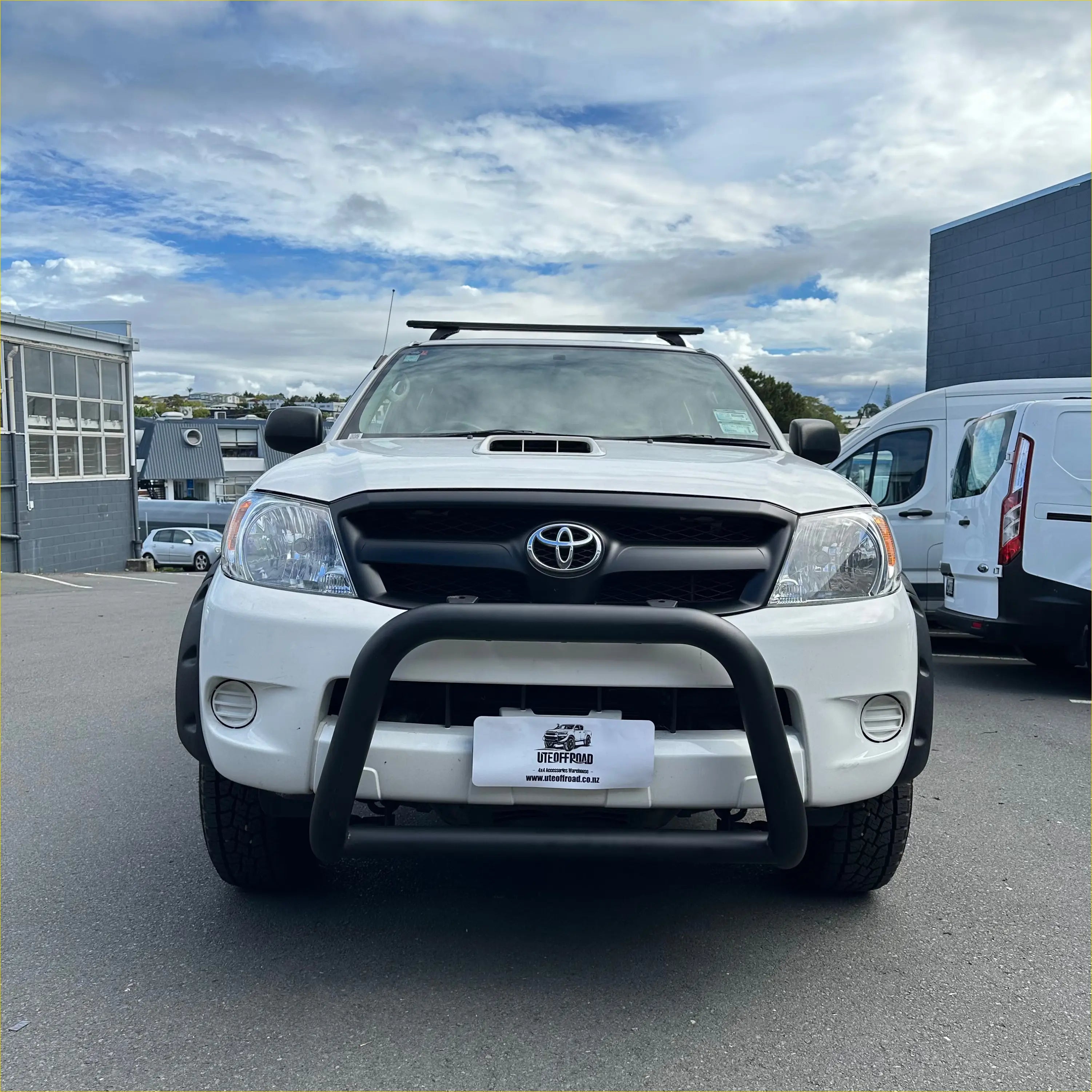 Stainless Steel Nudge Bar Toyota Hilux 2005-2015 Matte Black