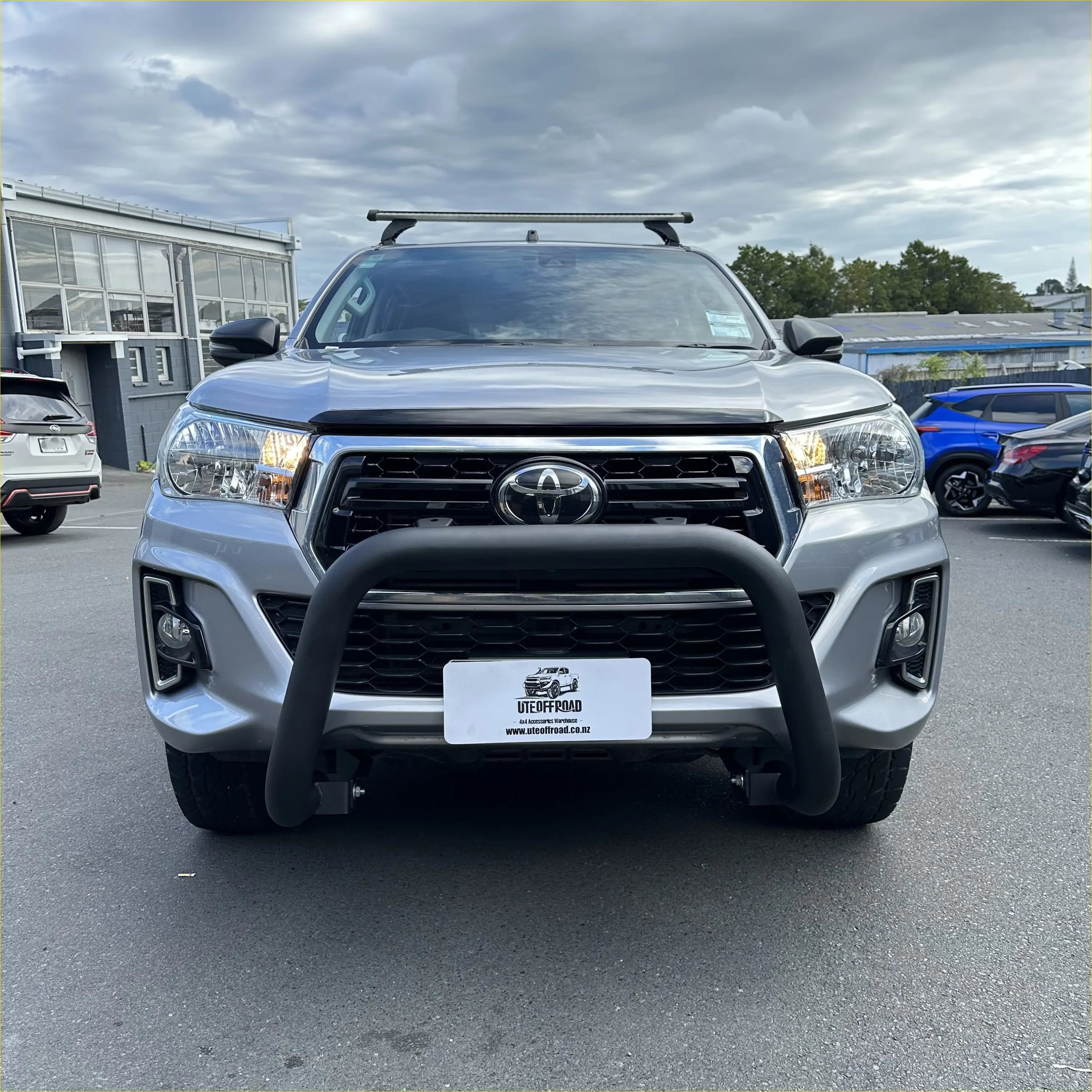 Stainless Steel Nudge Bar Toyota Hilux 2015-2020 Matte Black W2