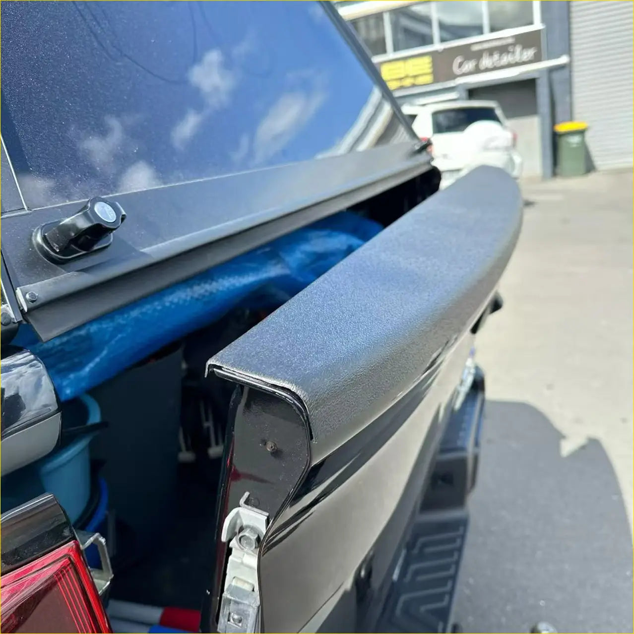 Tailgate Cover for Nissan Navara 2021+ Textured Black - Bedside / cover
