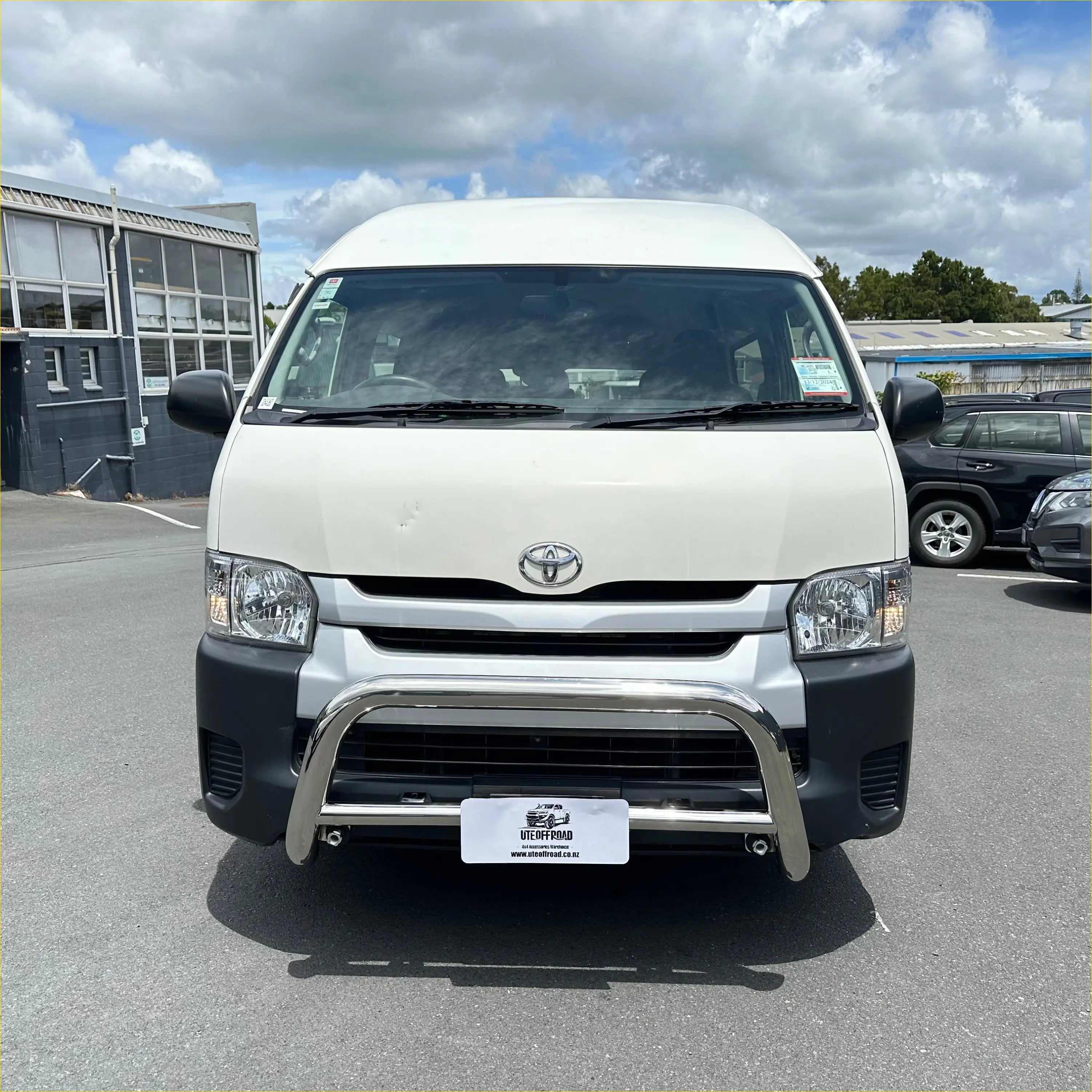 304 Stainless Steel Nudge Bar Toyota Hiace Wide Body 2005-2019 Chrome