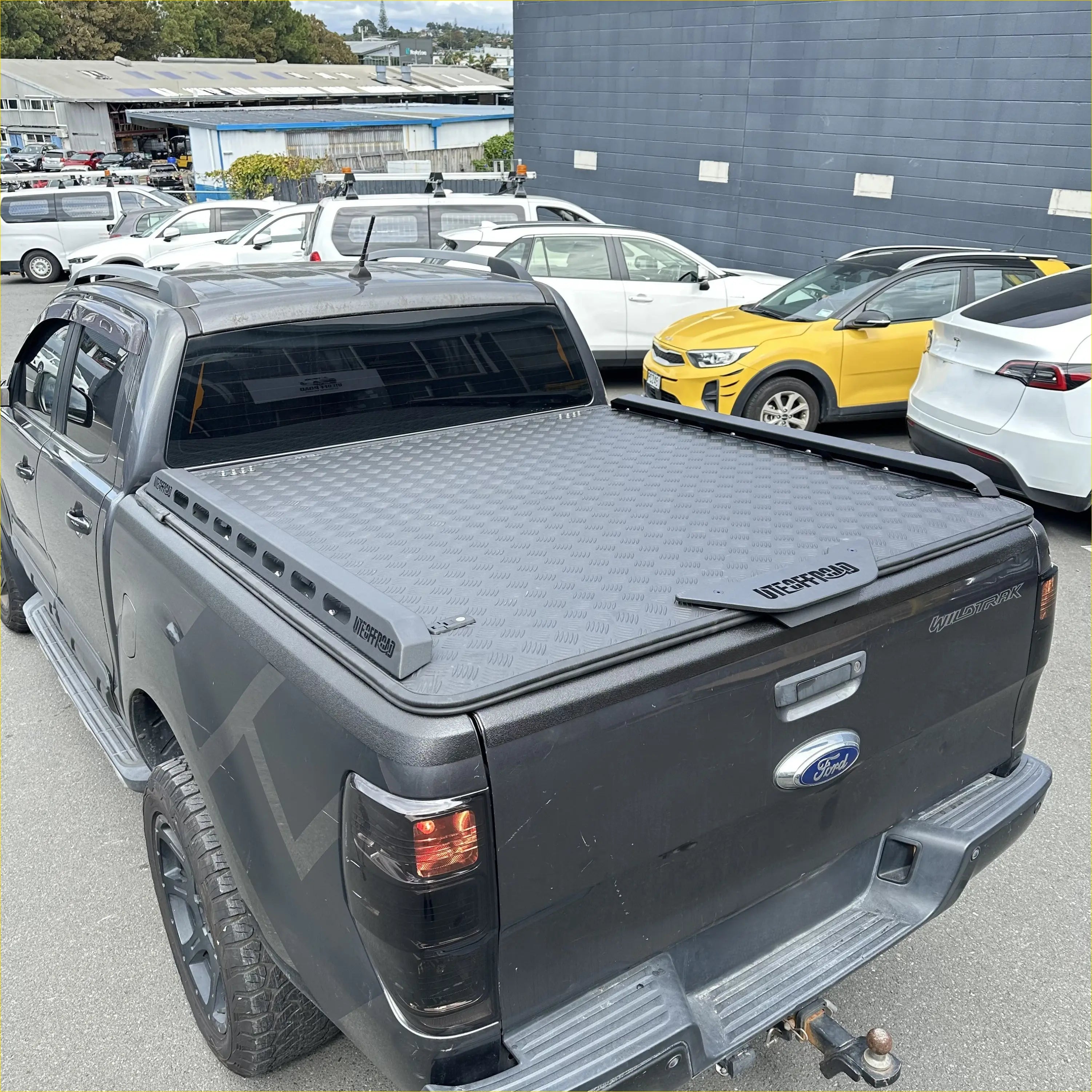 Aluminium Hard Lid for Ford Ranger PX1/PX2/PX3 2012-2021 Double Cab