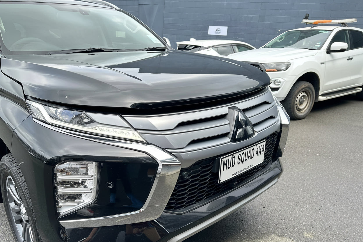 Bonnet Guard Protector Stone Mitsubishi Pajero 2019-2023 OEM