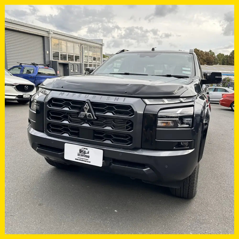 Bonnet Guard Protector Stone Mitsubishi Triton 2024+