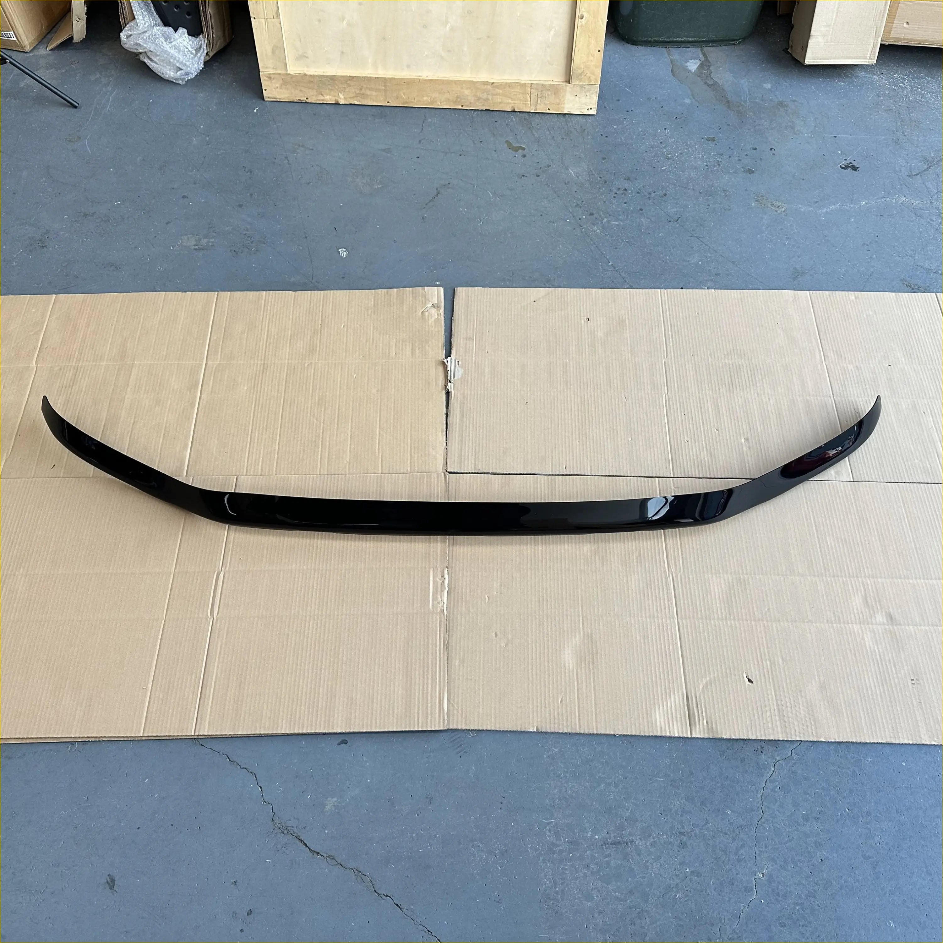 Bonnet Guard Protector Stone Toyota Land Cruiser LC300 2022+