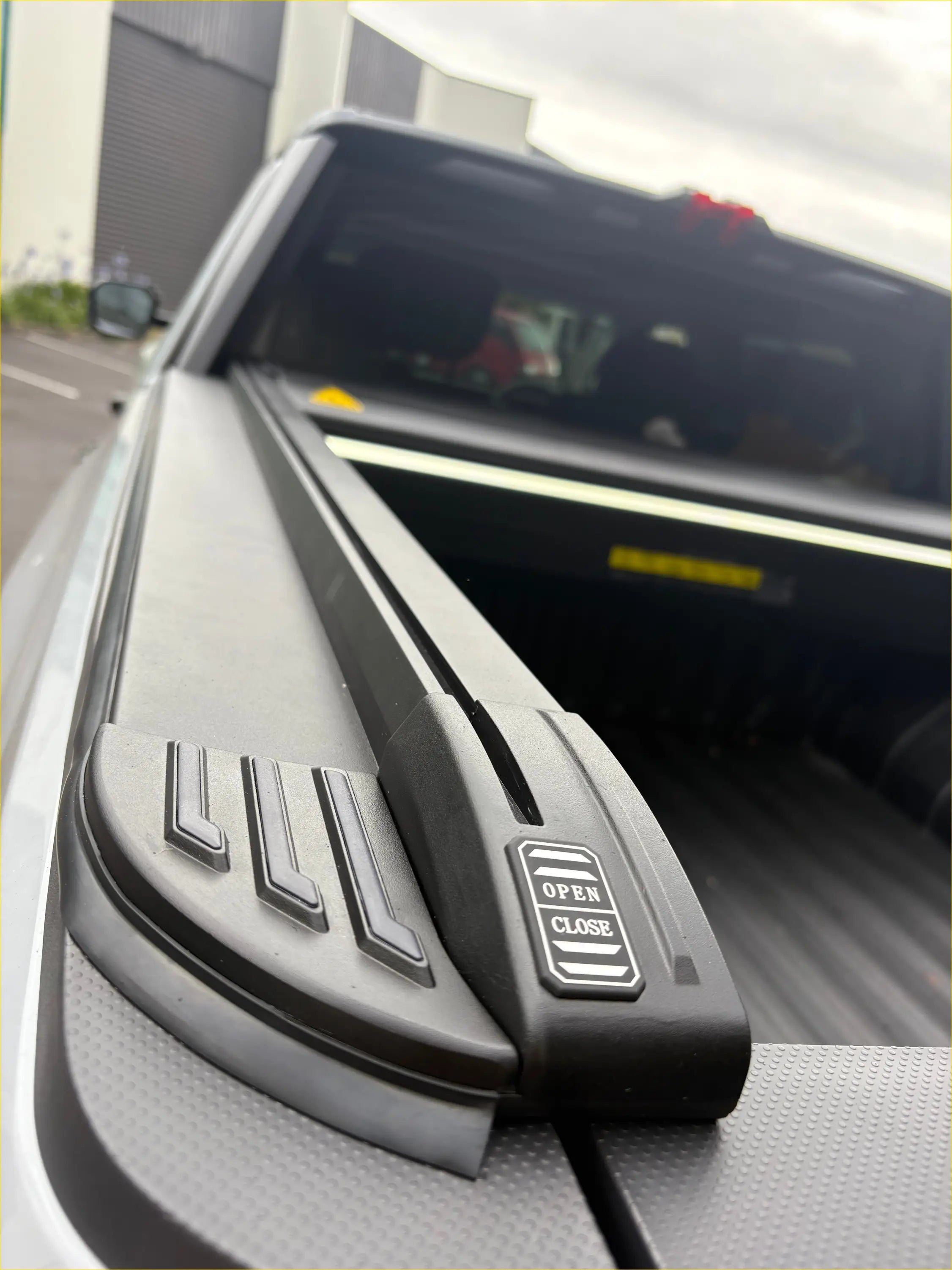 Electric Roller Shutter/Tonneau Cover for LDV Terron 9 - Shutter