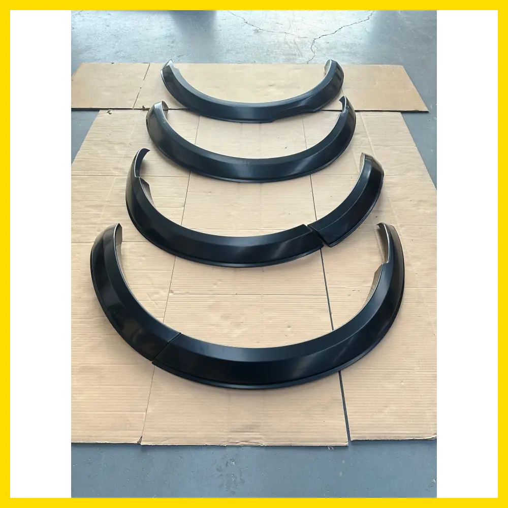 Fender Flare 4-Inch style Nissan Navara 2021+ Matte Black