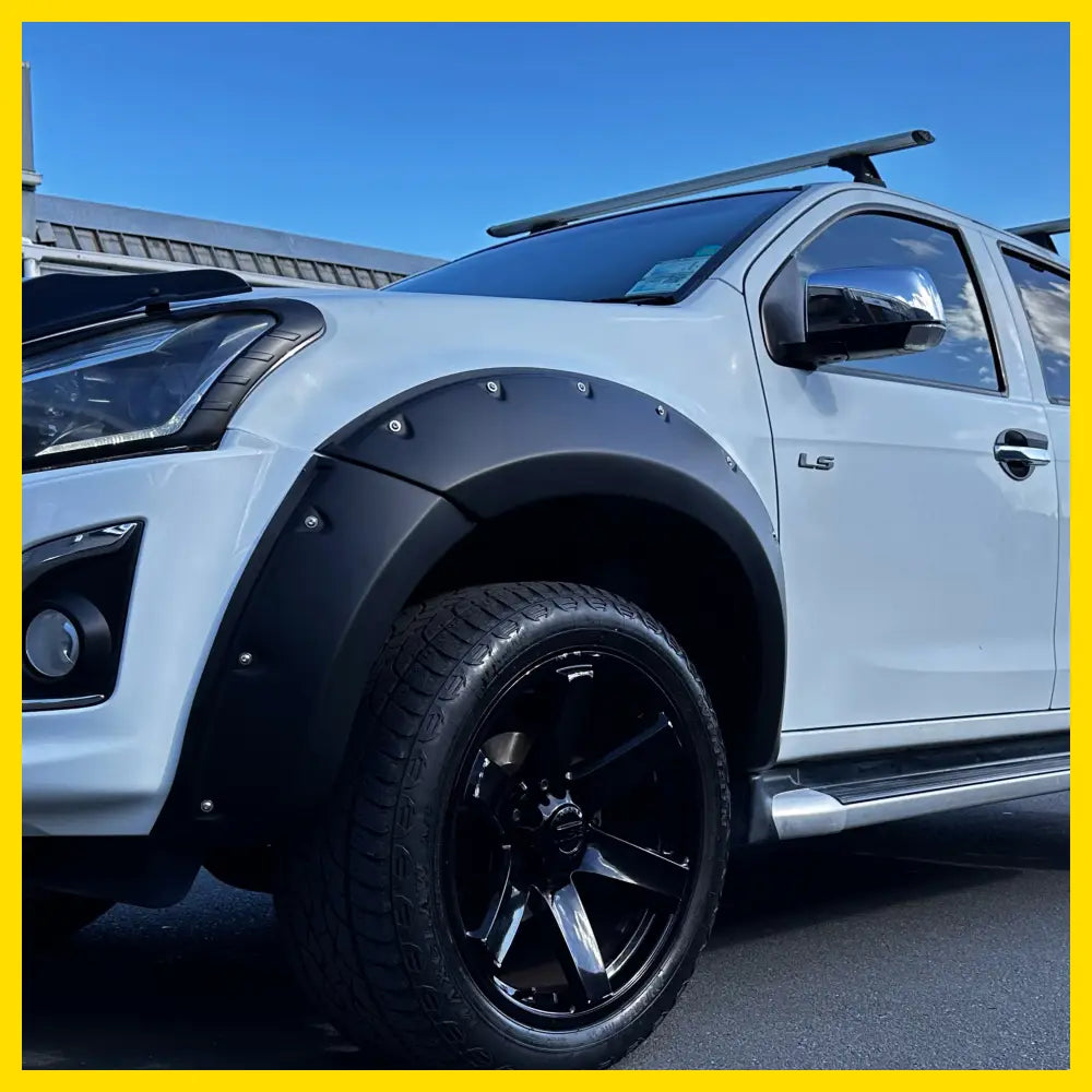 Fender Flare Isuzu D-Max 2016-2020 9-Inch Bolt Style Matte Black