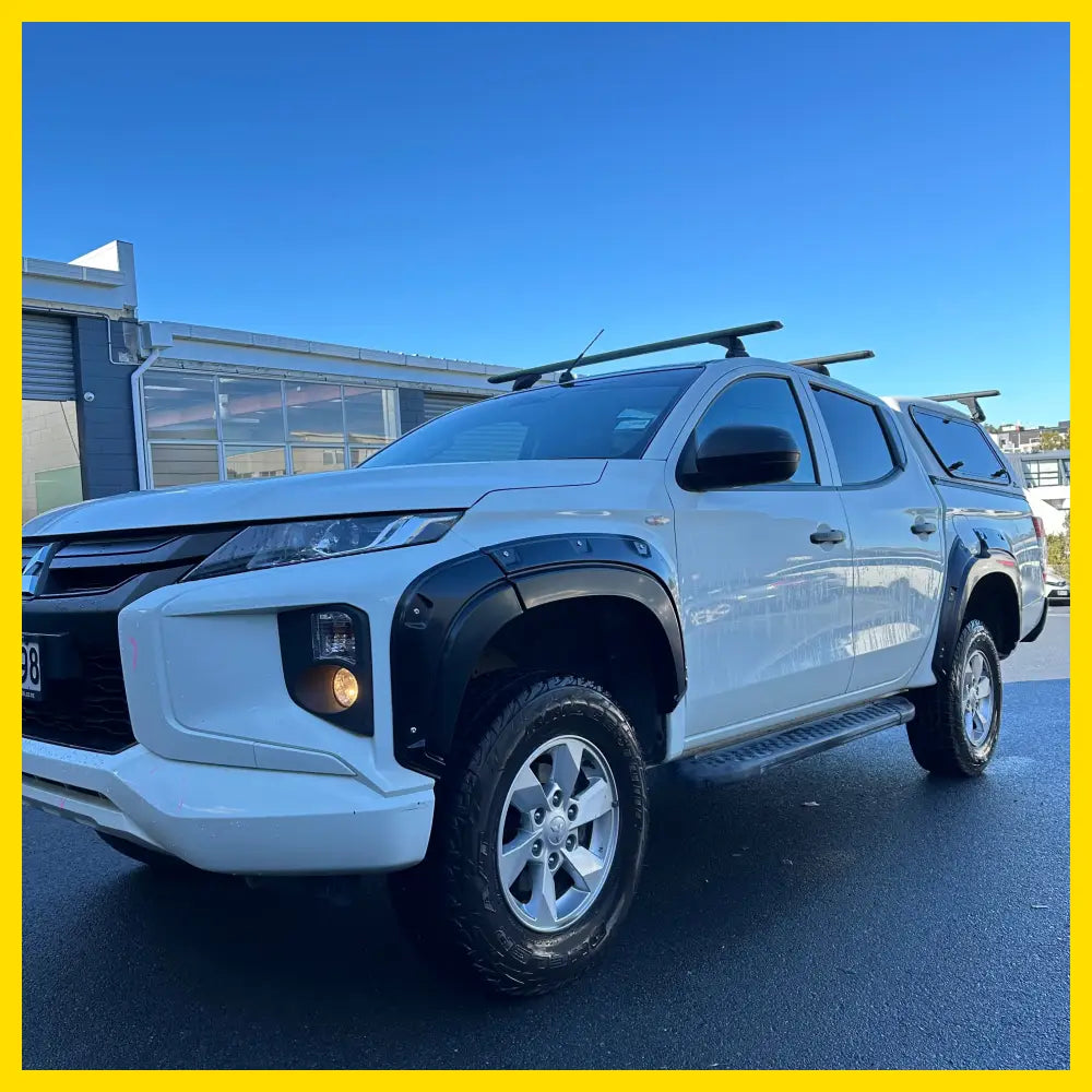 Fender Flare Mitsubishi Triton 2019-2023 Bolt Style Matte Black