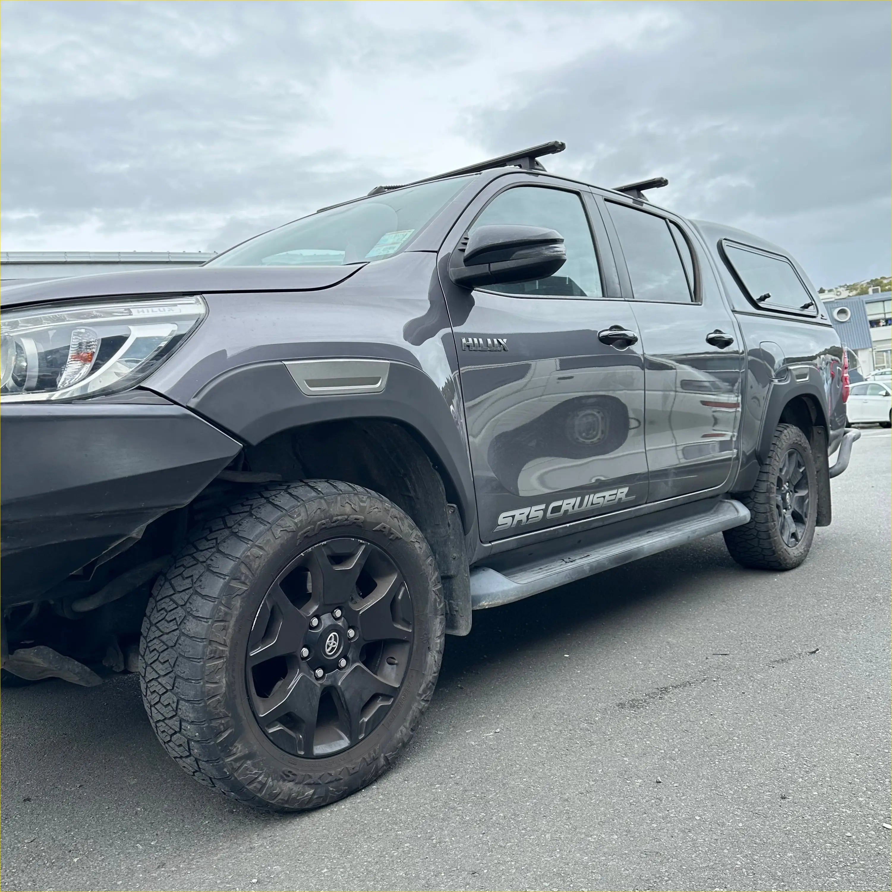Fender Flare Toyota Hilux 2021-2024 SR/SR5 OEM Style with Grey layer