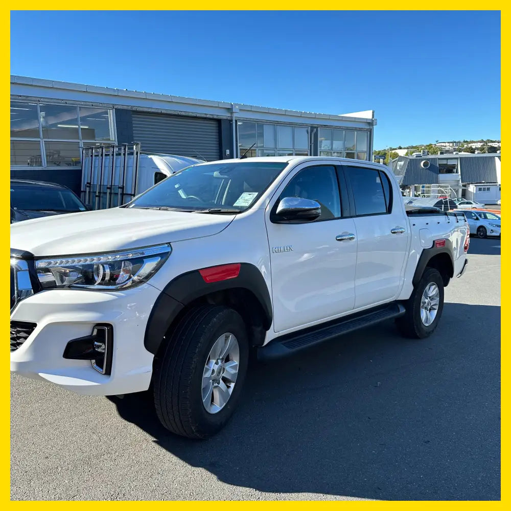 Fender Flare Toyota Hilux 2021-2024 SR/SR5 OEM Style with Red layer