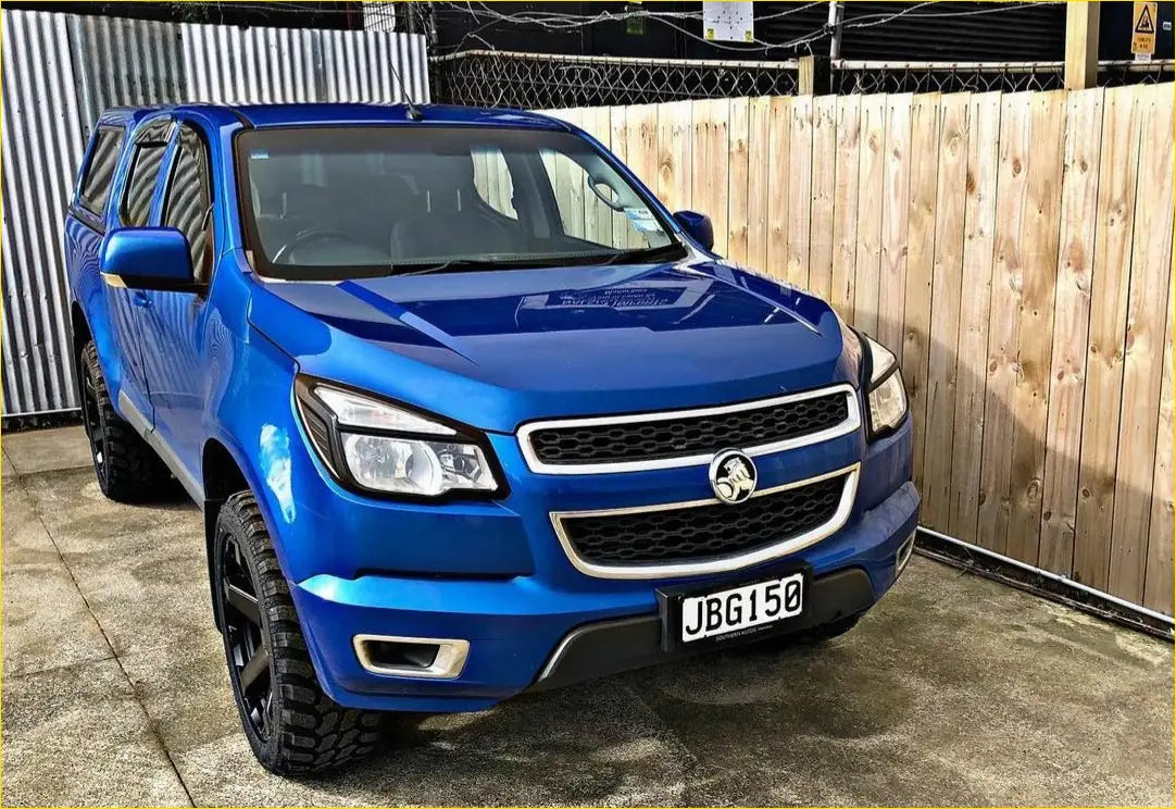 HEADLIGHT SURROUNDS - COLORADO/TRAILBLAZER 2012 - 2016