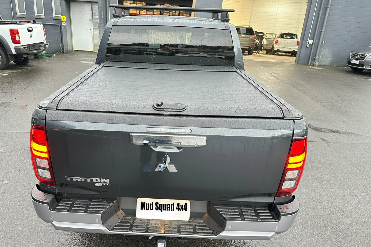 Manual Roller Shutter/Tonneau Cover for Mitsubishi Triton 2024+