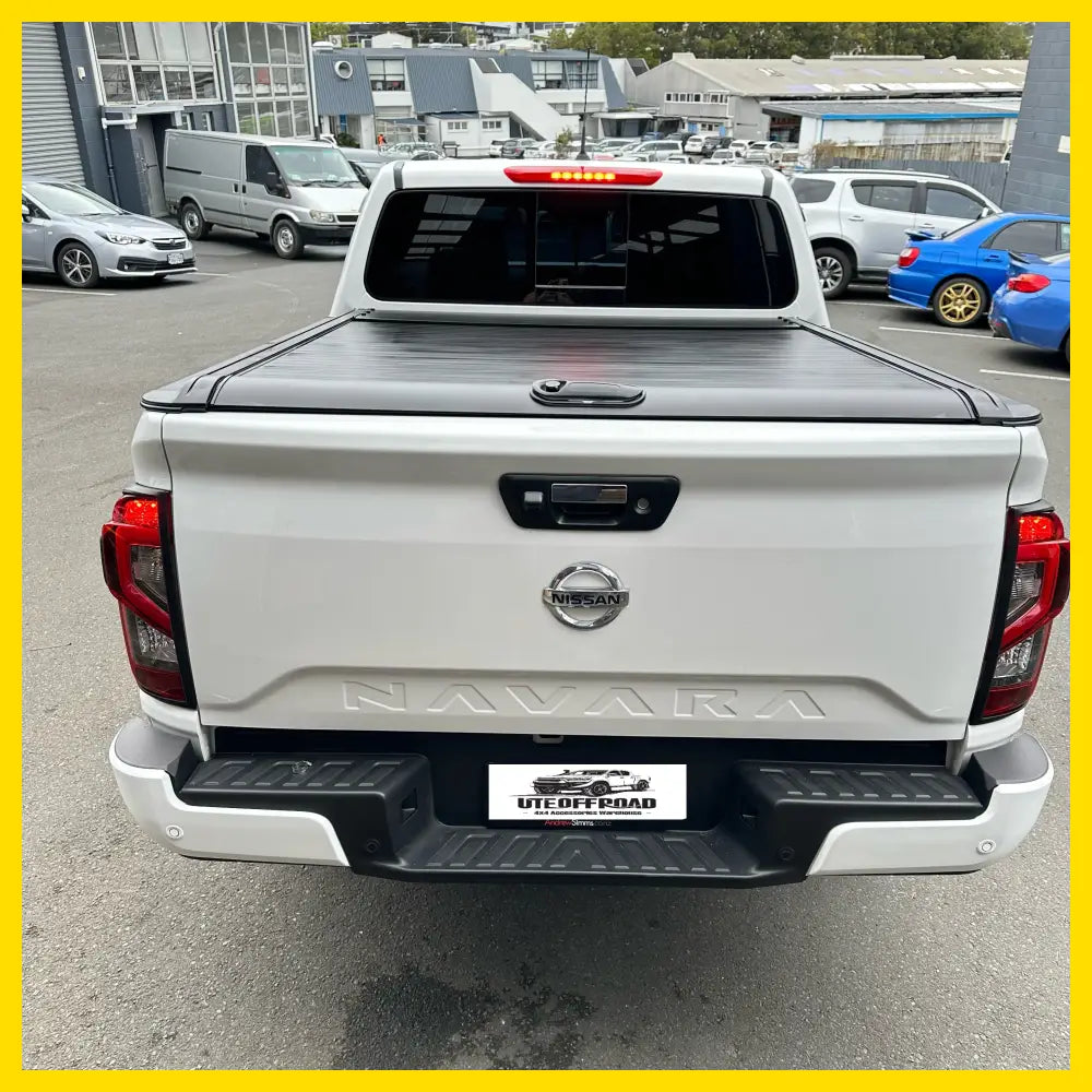 Manual Roller Shutter/Tonneau Cover for Nissan Navara NP300