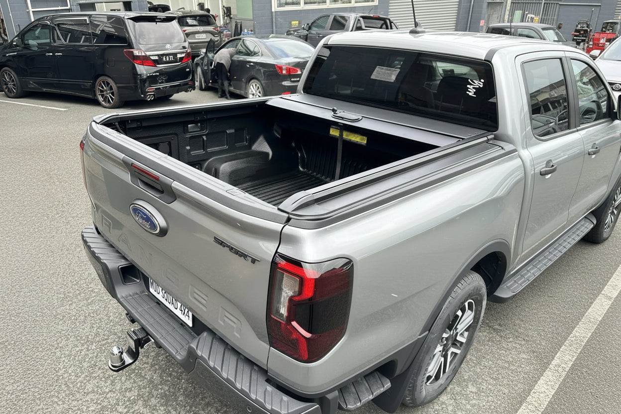 Manual Roller Shutter/Tonneau Cover for Volkswagen Amarok 2023+